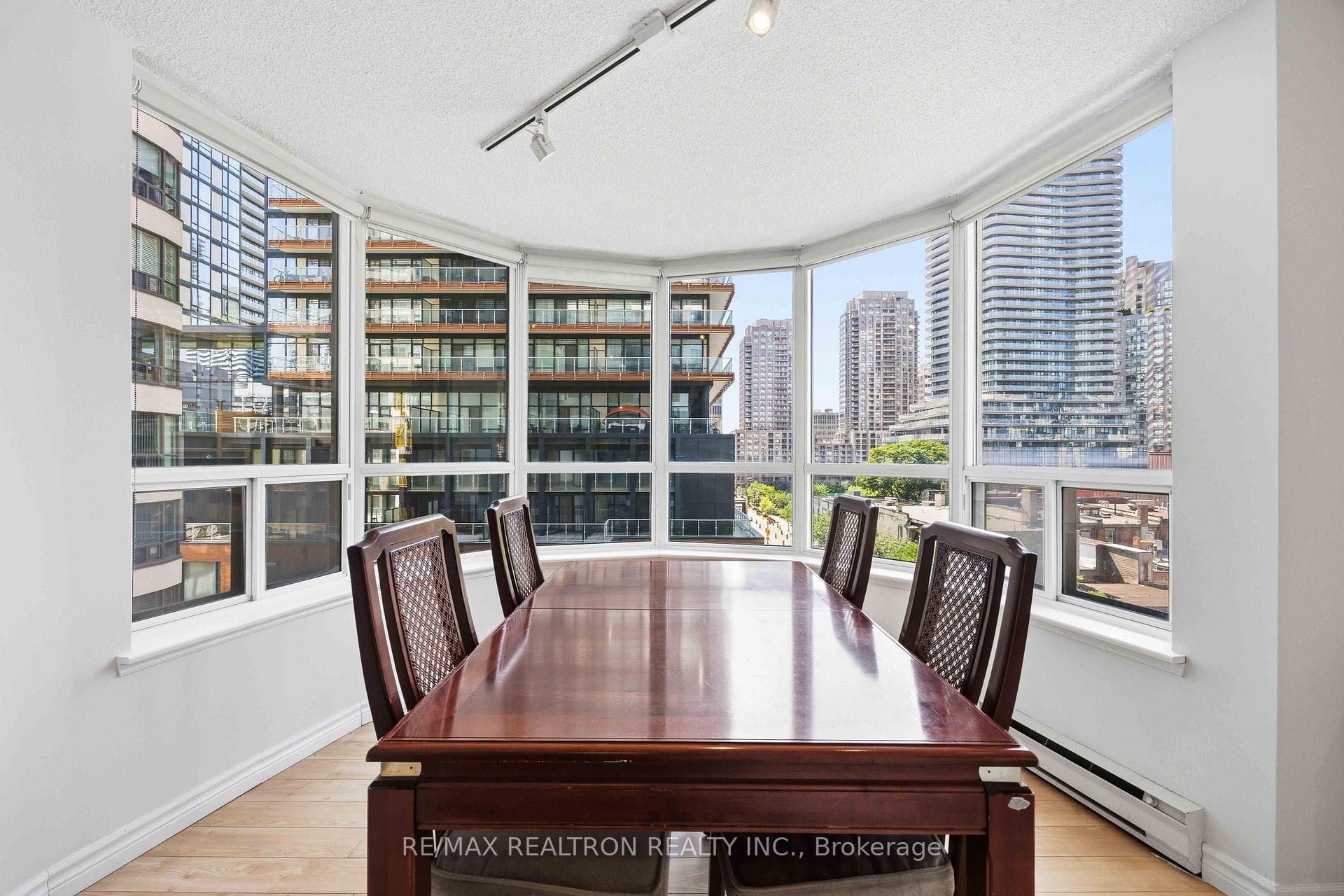 Photo 20 of Unit 704, 25 Maitland Street, Toronto, Church-Yonge Corridor — HOMEH