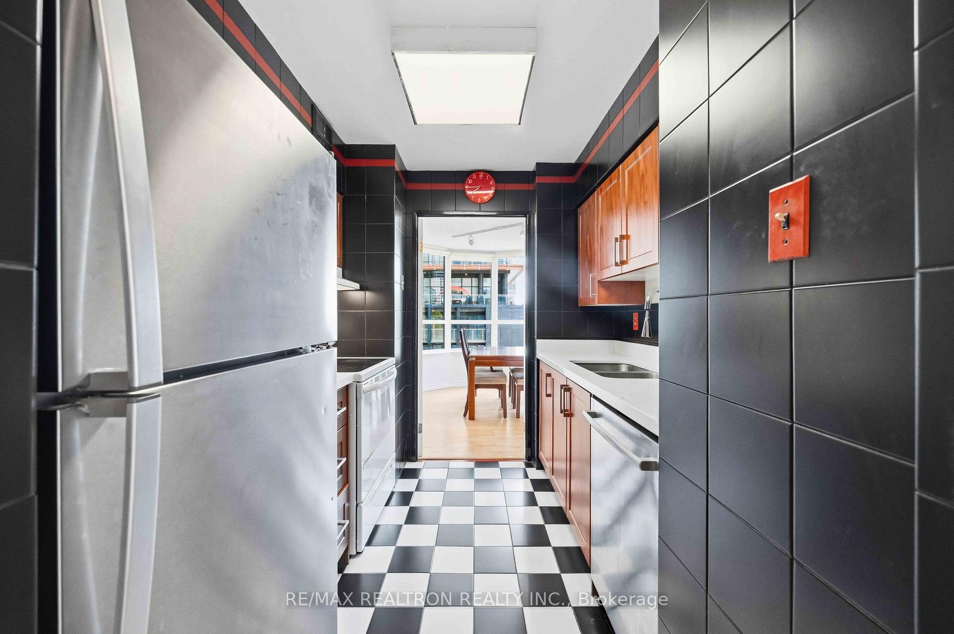 Photo 24 of Unit 704, 25 Maitland Street, Toronto, Church-Yonge Corridor — HOMEH