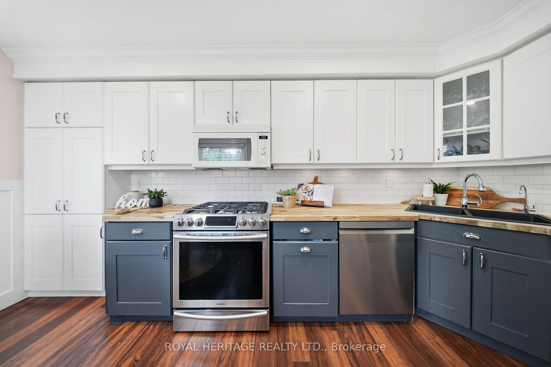 Photo 9 of 321 Salerno Street, Oshawa, McLaughlin — HOMEH