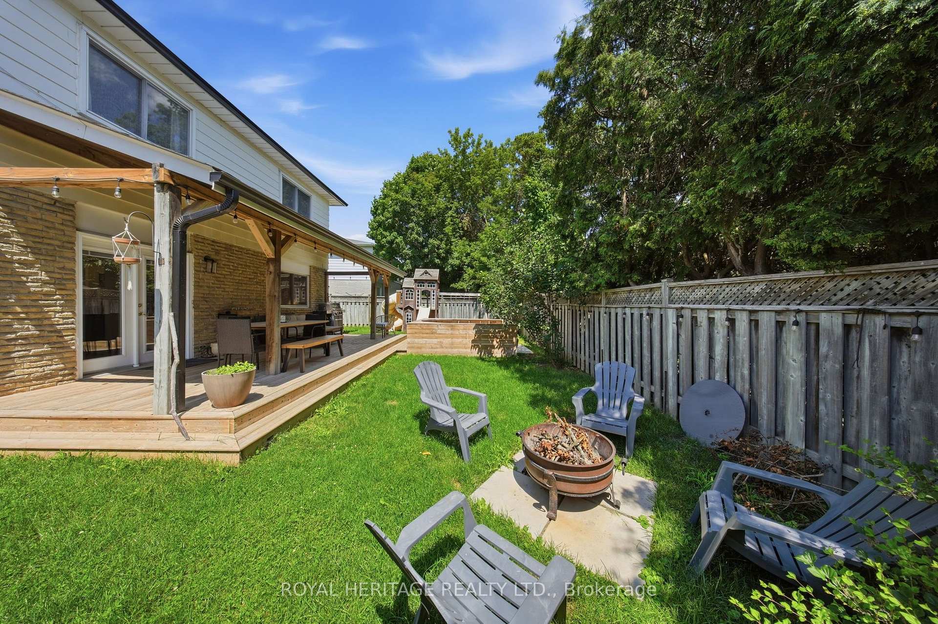 Photo 31 of 321 Salerno Street, Oshawa, McLaughlin — HOMEH