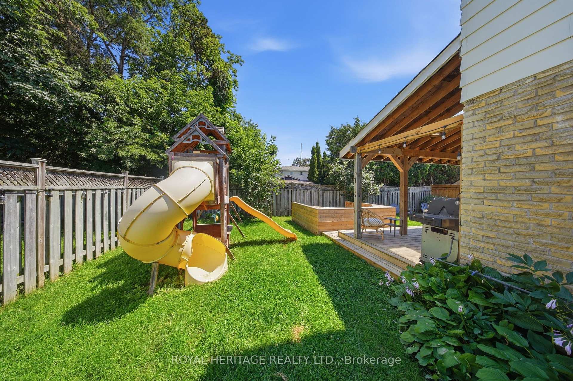 Photo 35 of 321 Salerno Street, Oshawa, McLaughlin — HOMEH