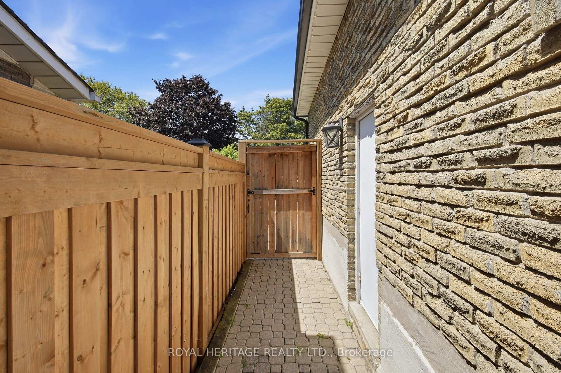 Photo 36 of 321 Salerno Street, Oshawa, McLaughlin — HOMEH