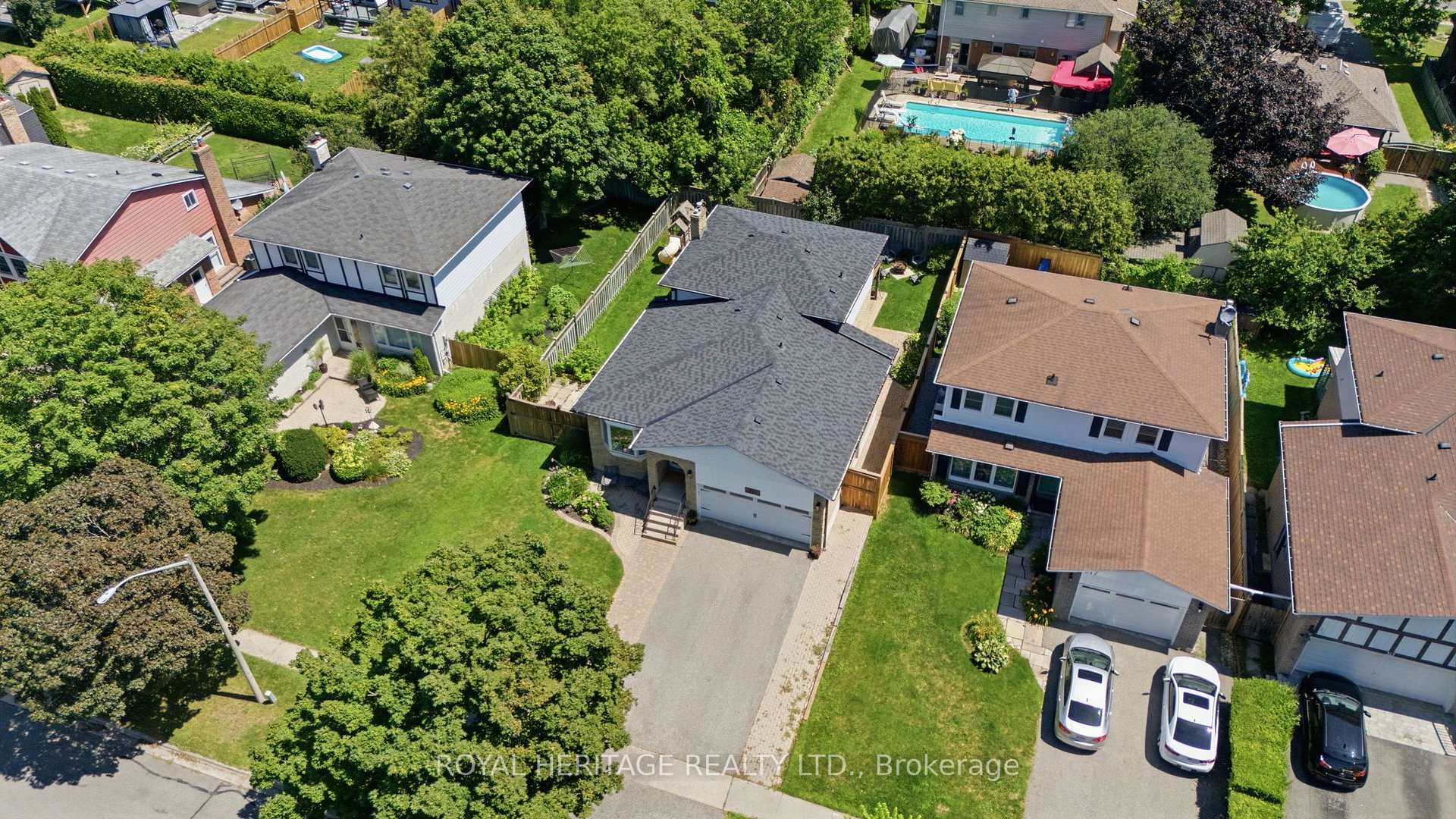 Photo 37 of 321 Salerno Street, Oshawa, McLaughlin — HOMEH