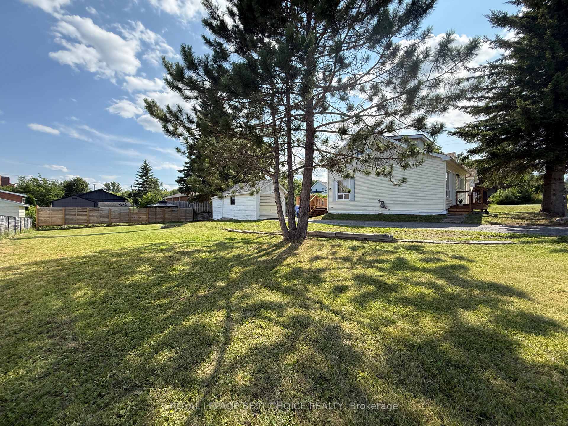 Photo 6 of 436 Cecil Street, Temiskaming Shores, Haileybury — HOMEH
