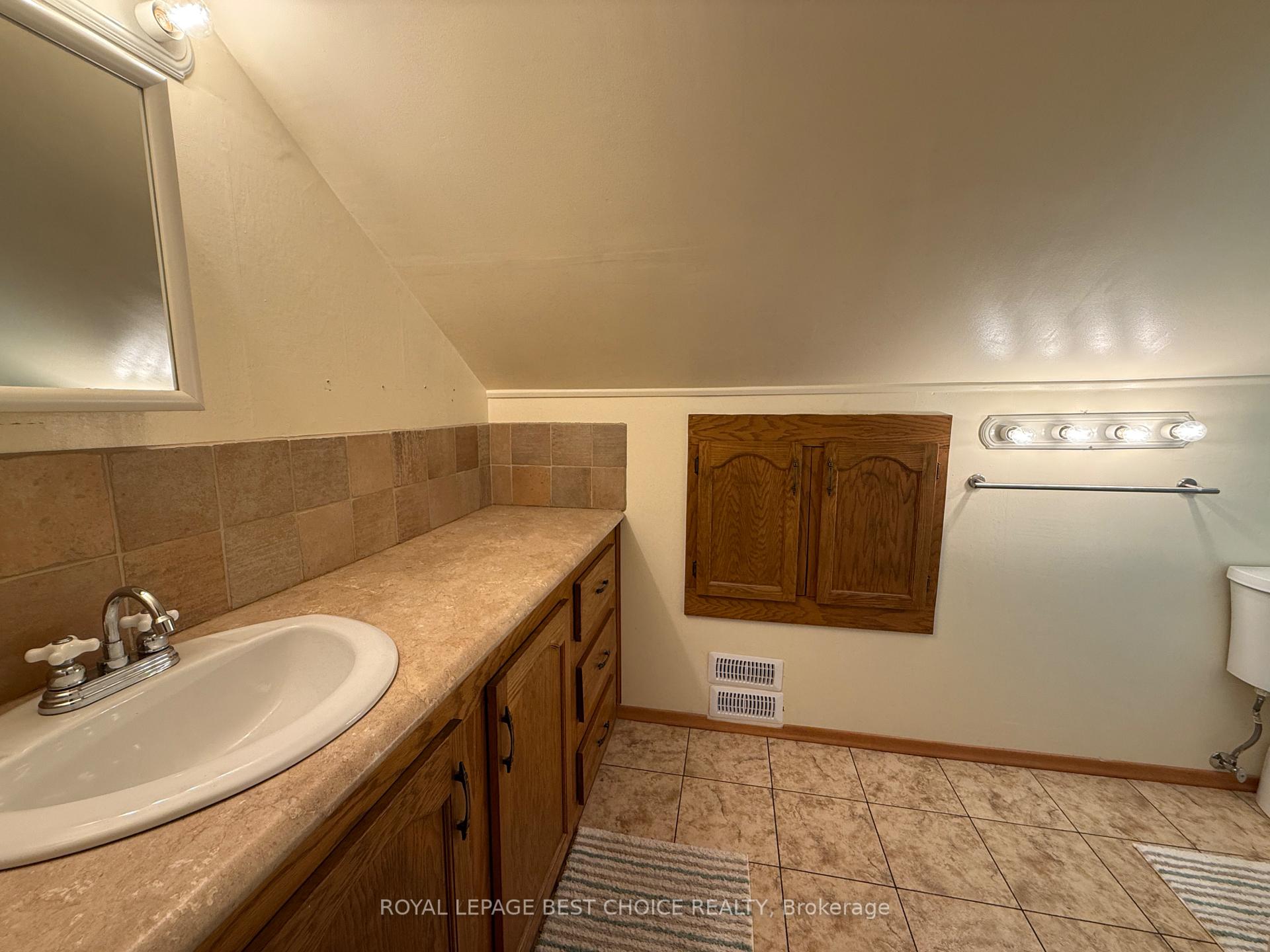 Photo 34 of 436 Cecil Street, Temiskaming Shores, Haileybury — HOMEH
