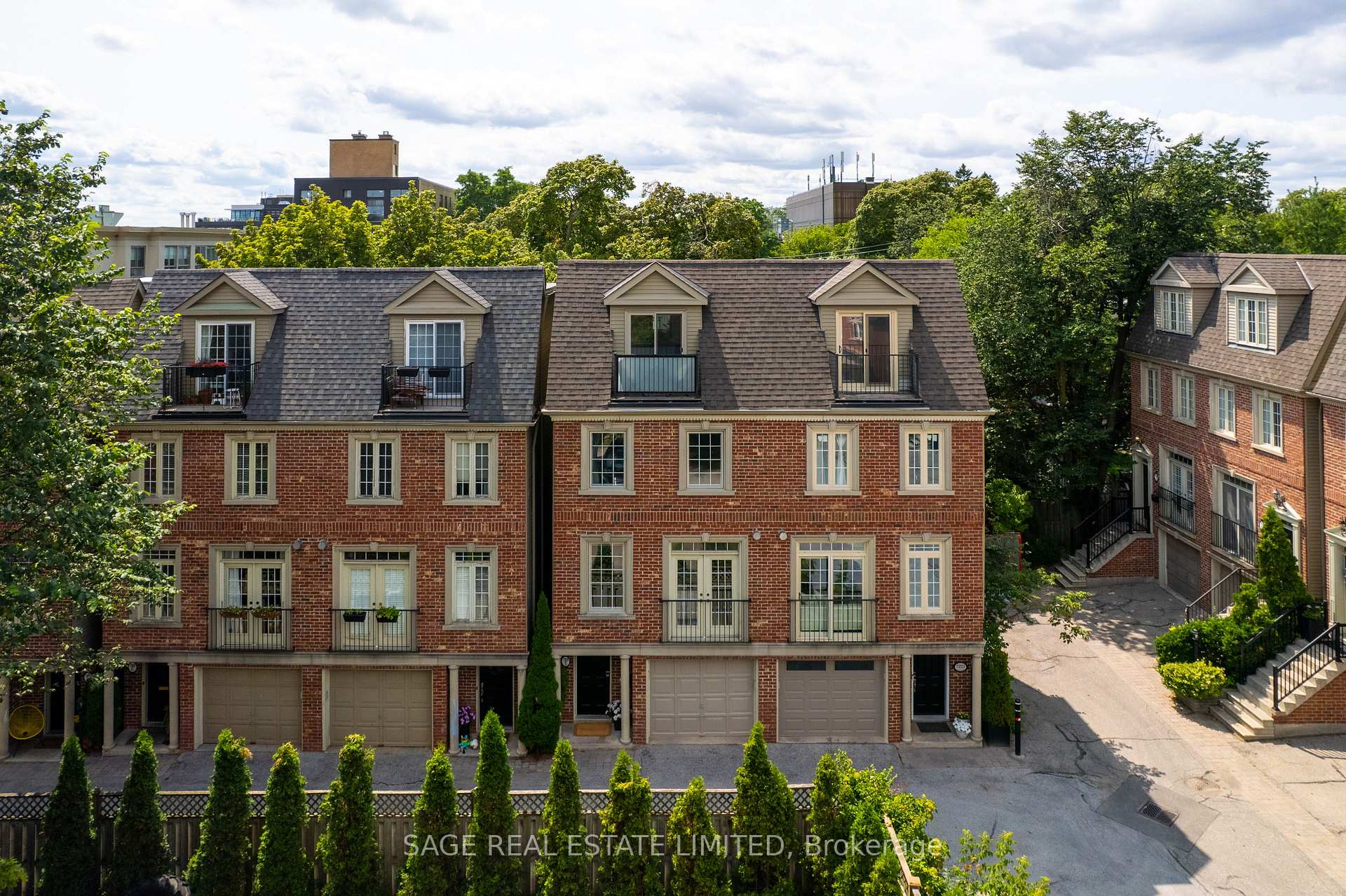 Photo 1 of 722E Kingston Road, Toronto, East End-Danforth — HOMEH