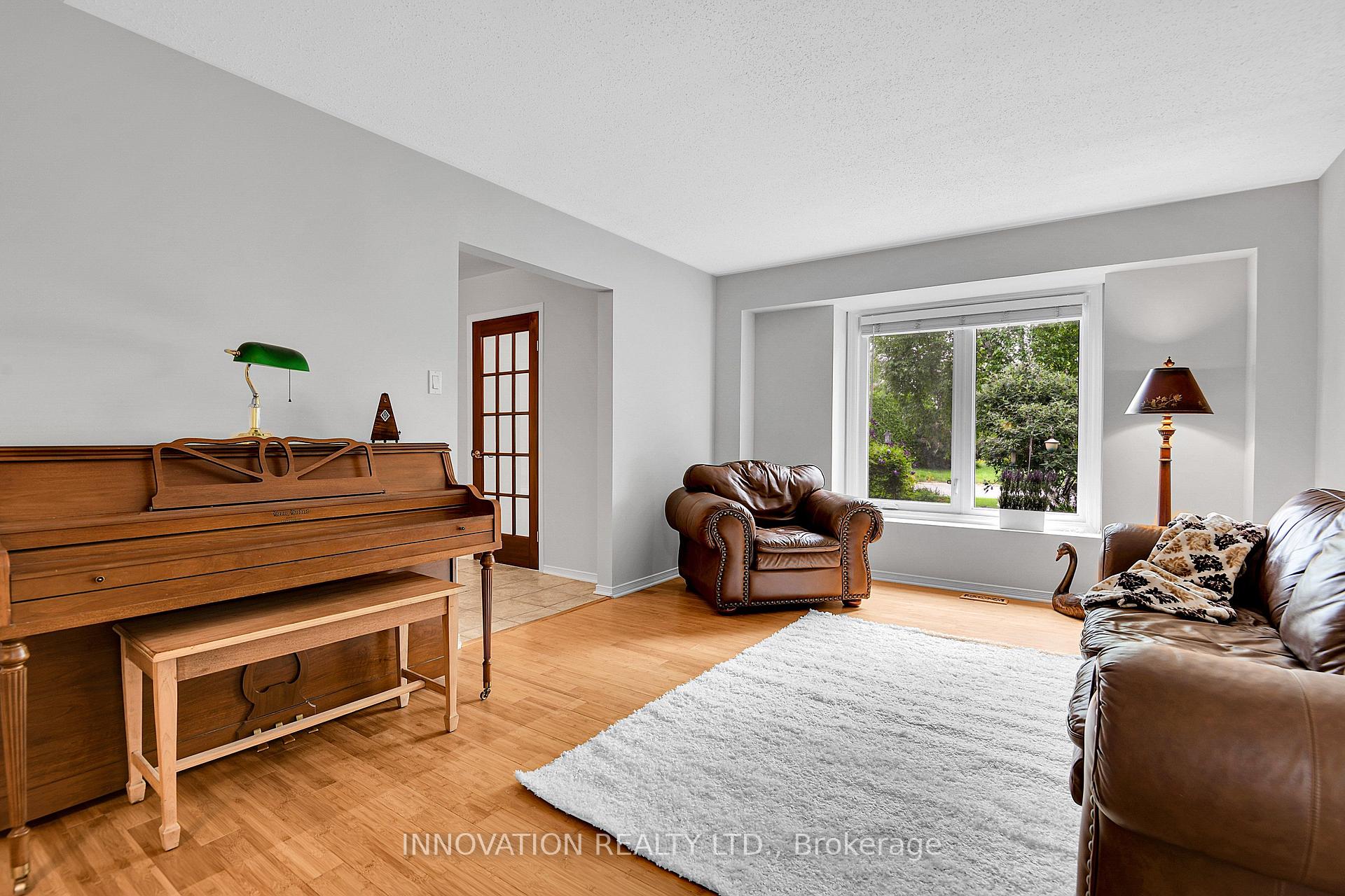 Photo 6 of 27 Cullen Court, Ottawa, Manordale — HOMEH