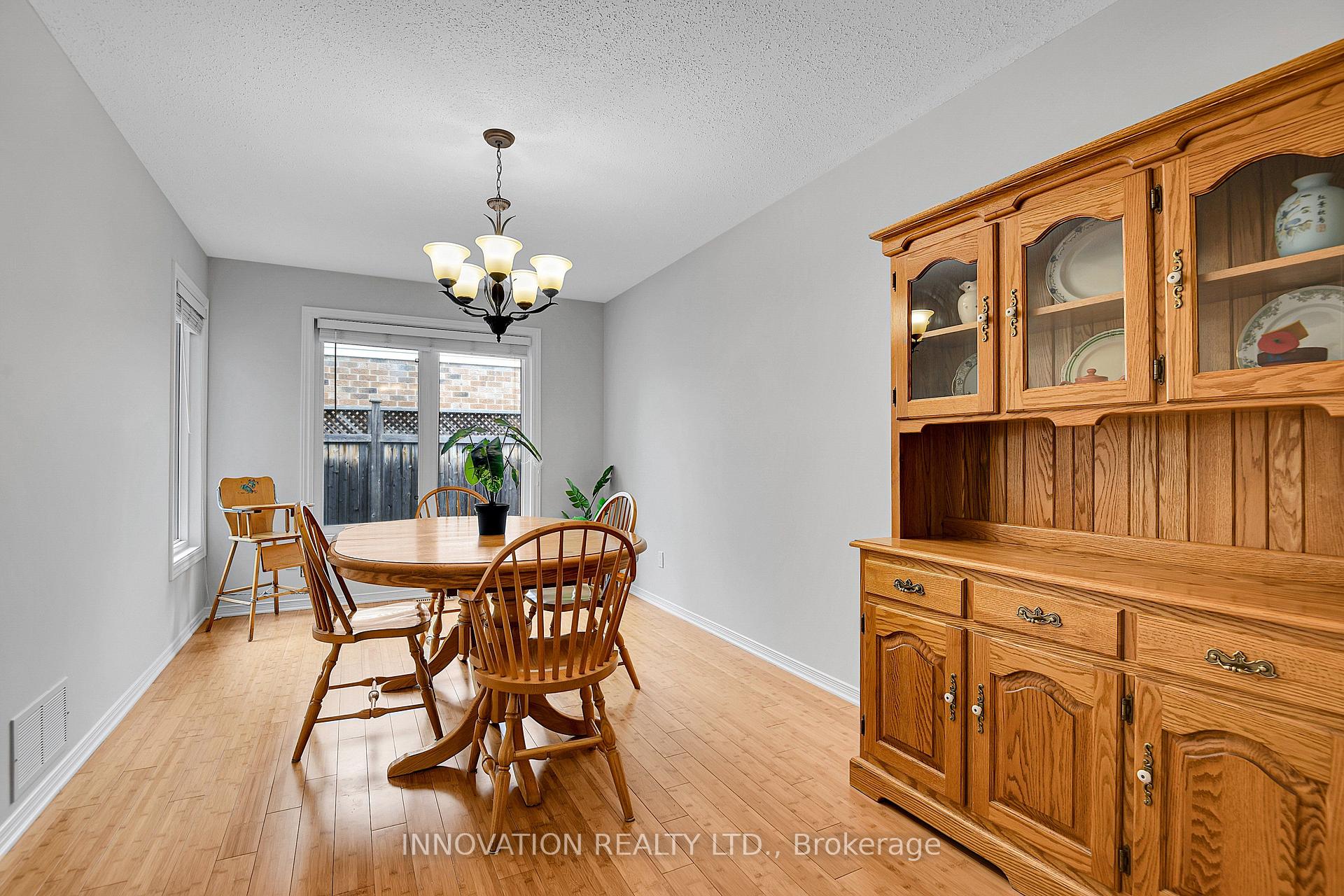 Photo 8 of 27 Cullen Court, Ottawa, Manordale — HOMEH