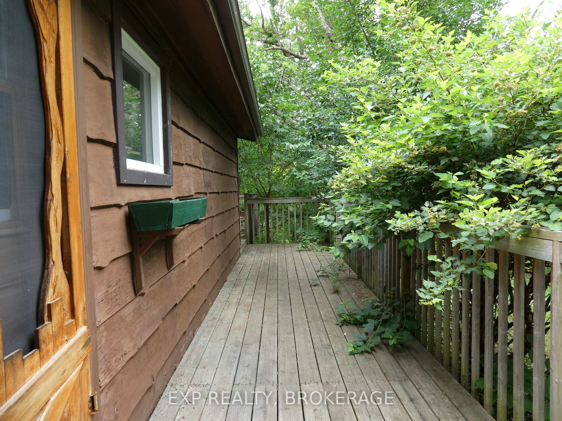 Photo 3 of 1026 Desert Creek Lane, Frontenac, Frontenac South — HOMEH