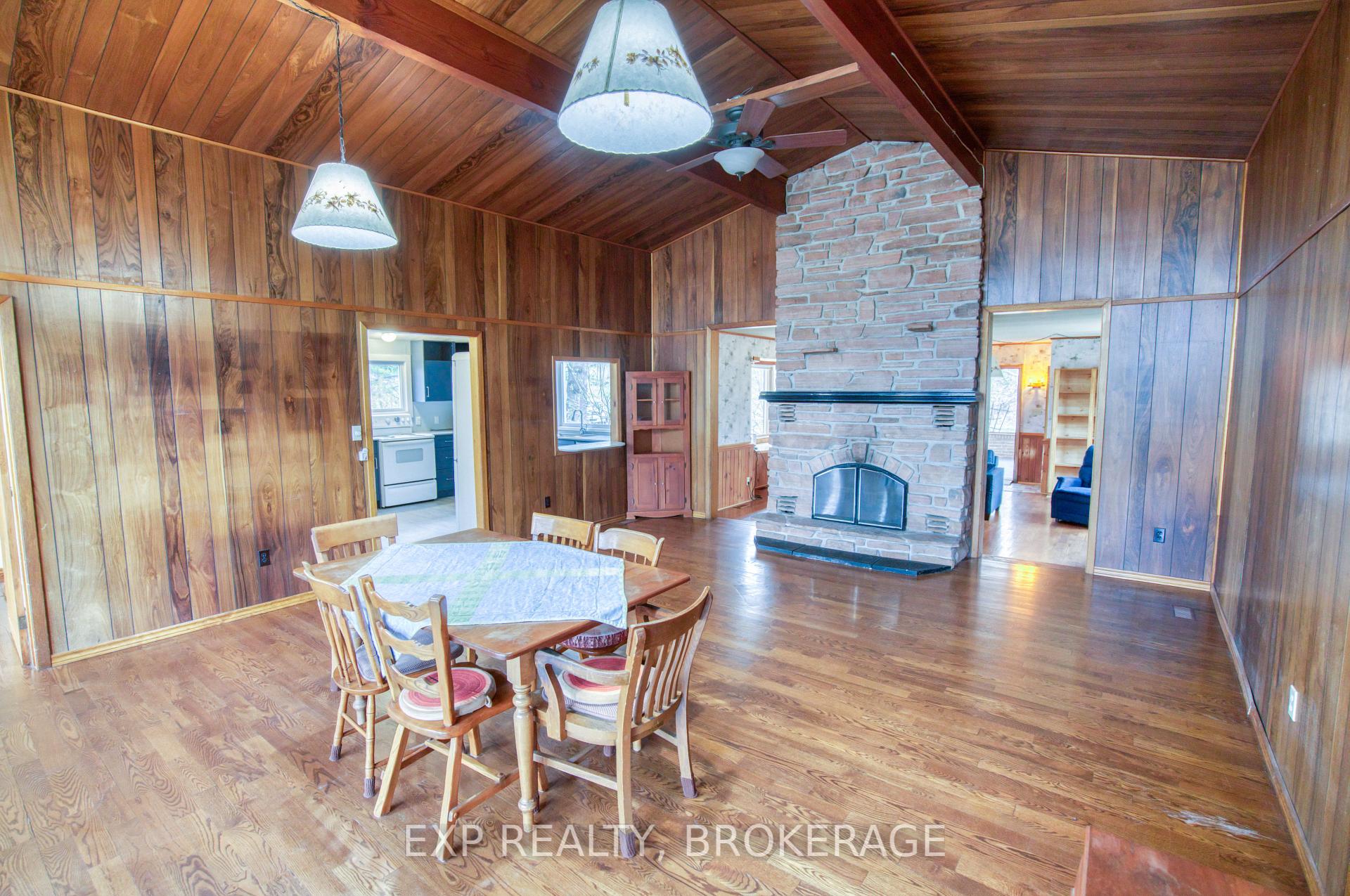 Photo 6 of 1026 Desert Creek Lane, Frontenac, Frontenac South — HOMEH