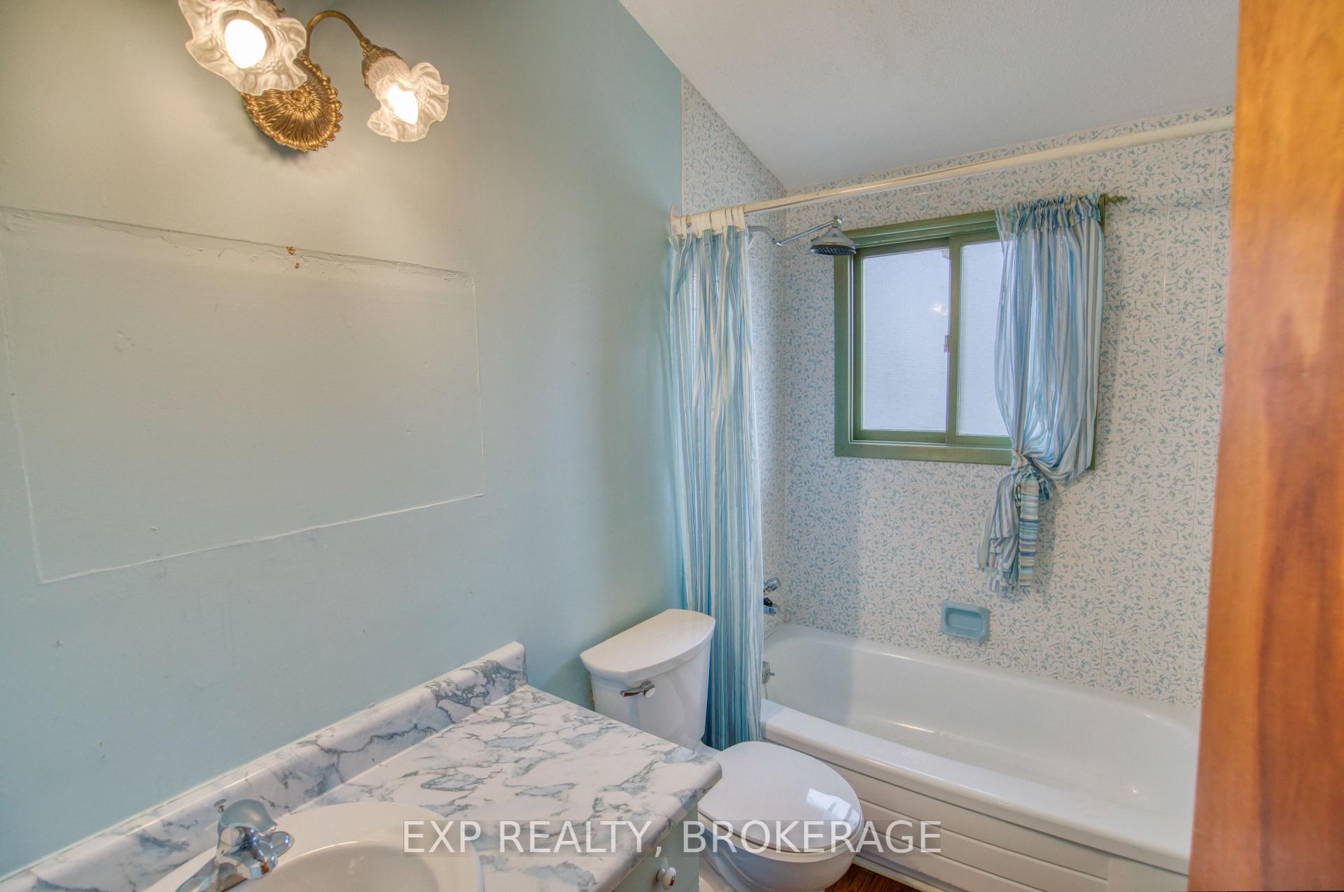 Photo 23 of 1026 Desert Creek Lane, Frontenac, Frontenac South — HOMEH