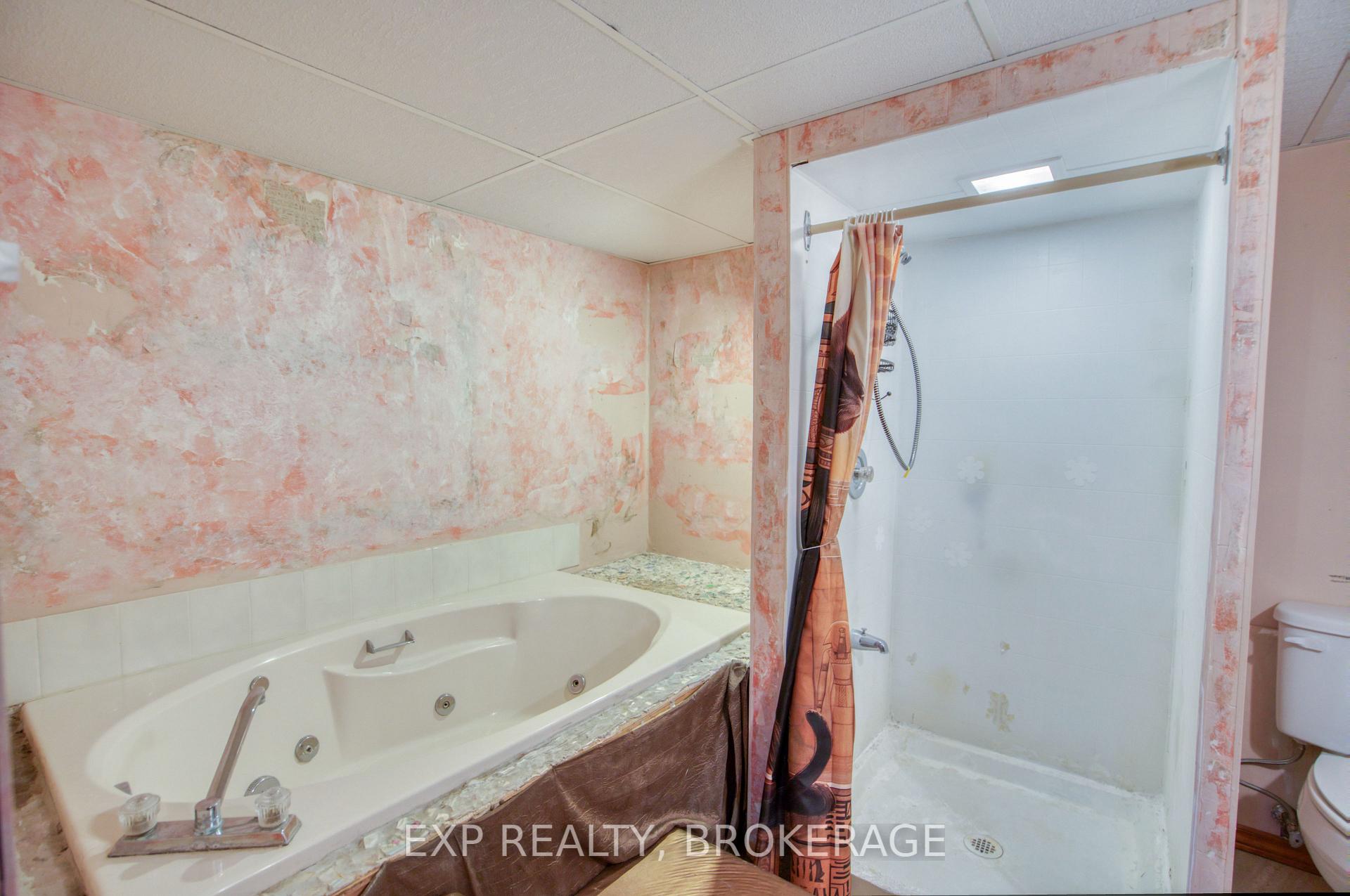Photo 30 of 1026 Desert Creek Lane, Frontenac, Frontenac South — HOMEH