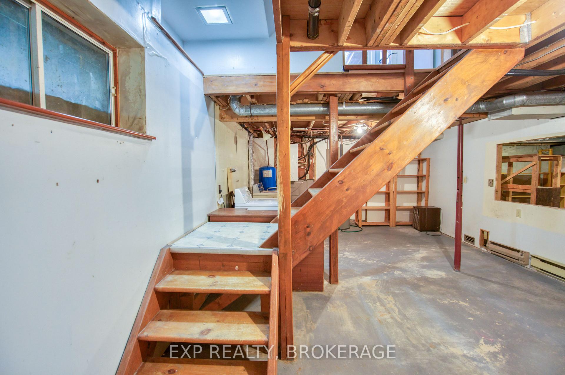 Photo 32 of 1026 Desert Creek Lane, Frontenac, Frontenac South — HOMEH