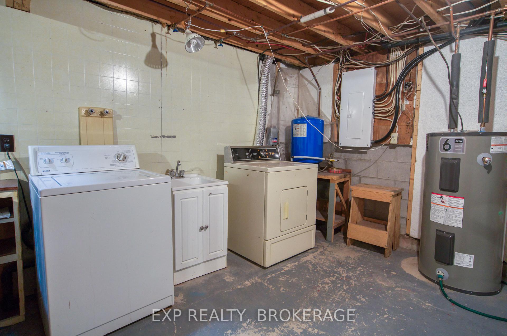 Photo 34 of 1026 Desert Creek Lane, Frontenac, Frontenac South — HOMEH