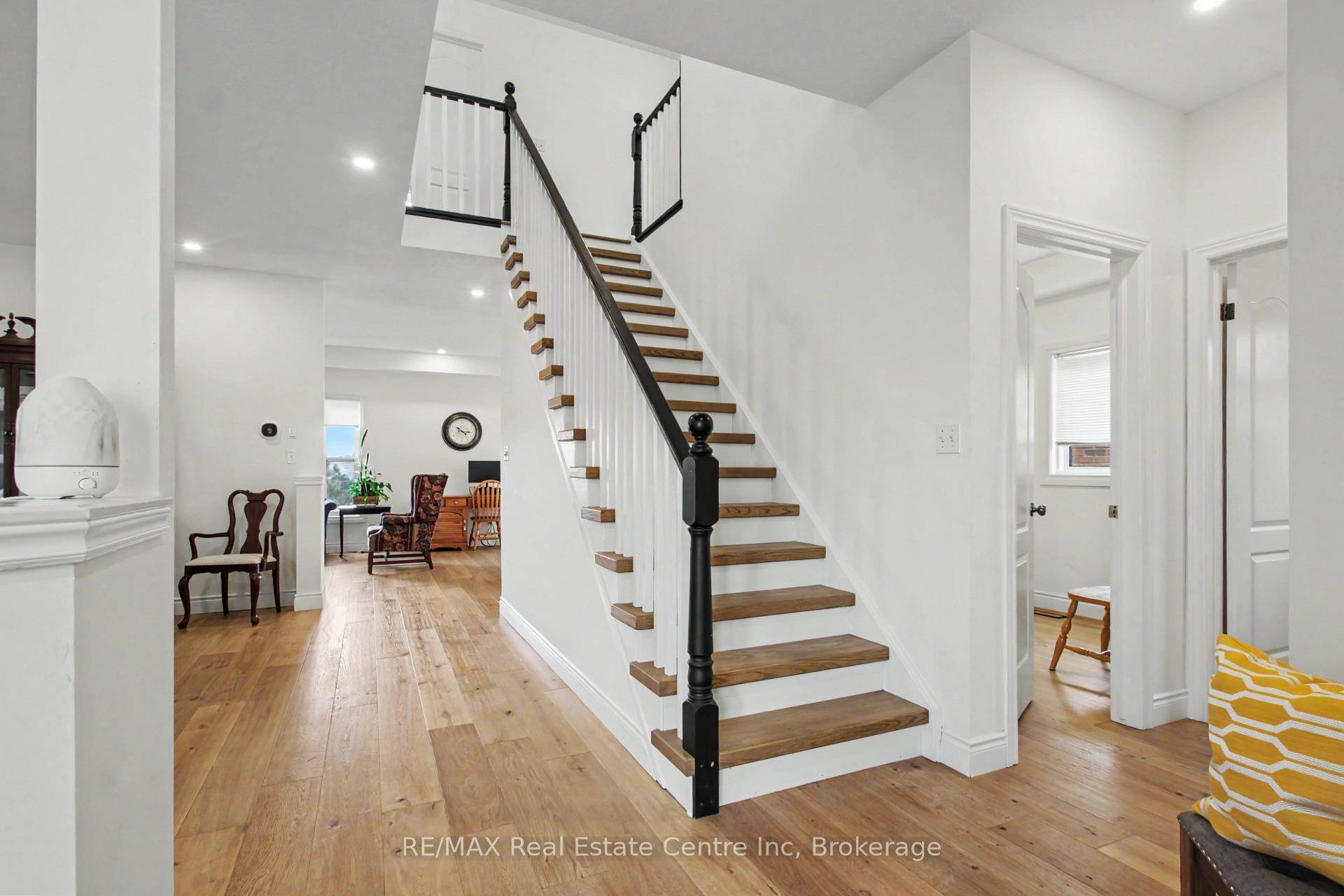Photo 6 of 52 Washburn Drive, Guelph, Grange Road — HOMEH
