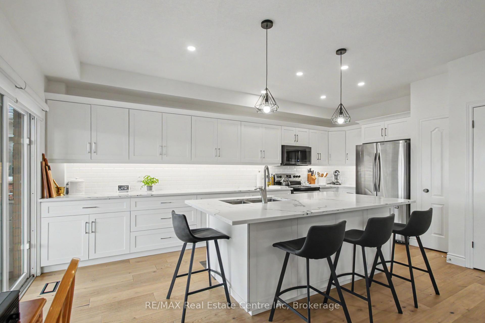 Photo 11 of 52 Washburn Drive, Guelph, Grange Road — HOMEH