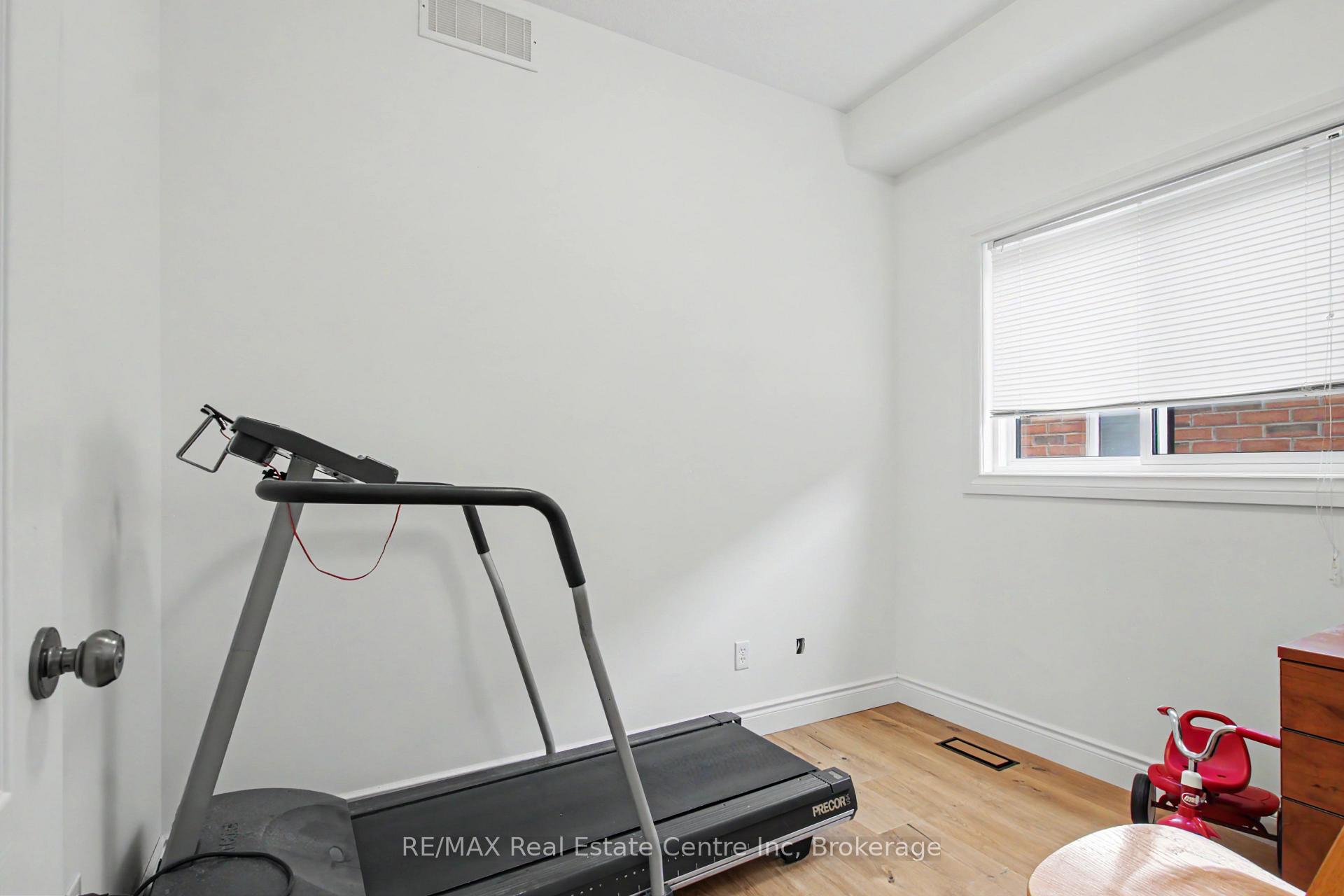 Photo 14 of 52 Washburn Drive, Guelph, Grange Road — HOMEH