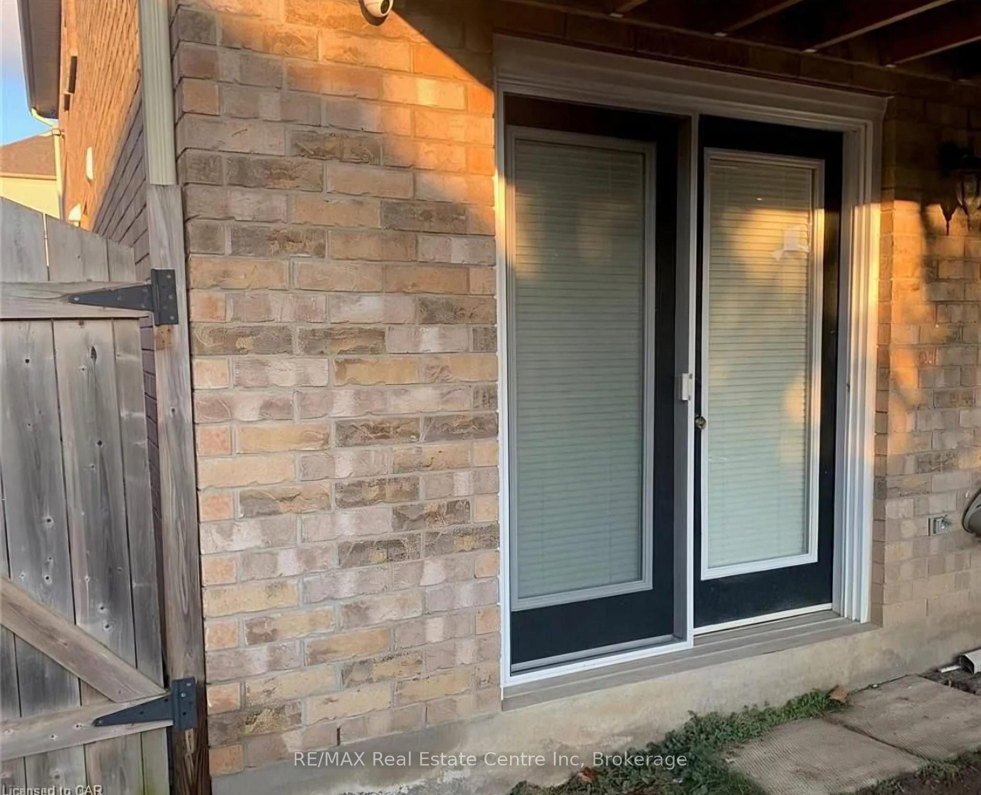Photo 35 of 52 Washburn Drive, Guelph, Grange Road — HOMEH
