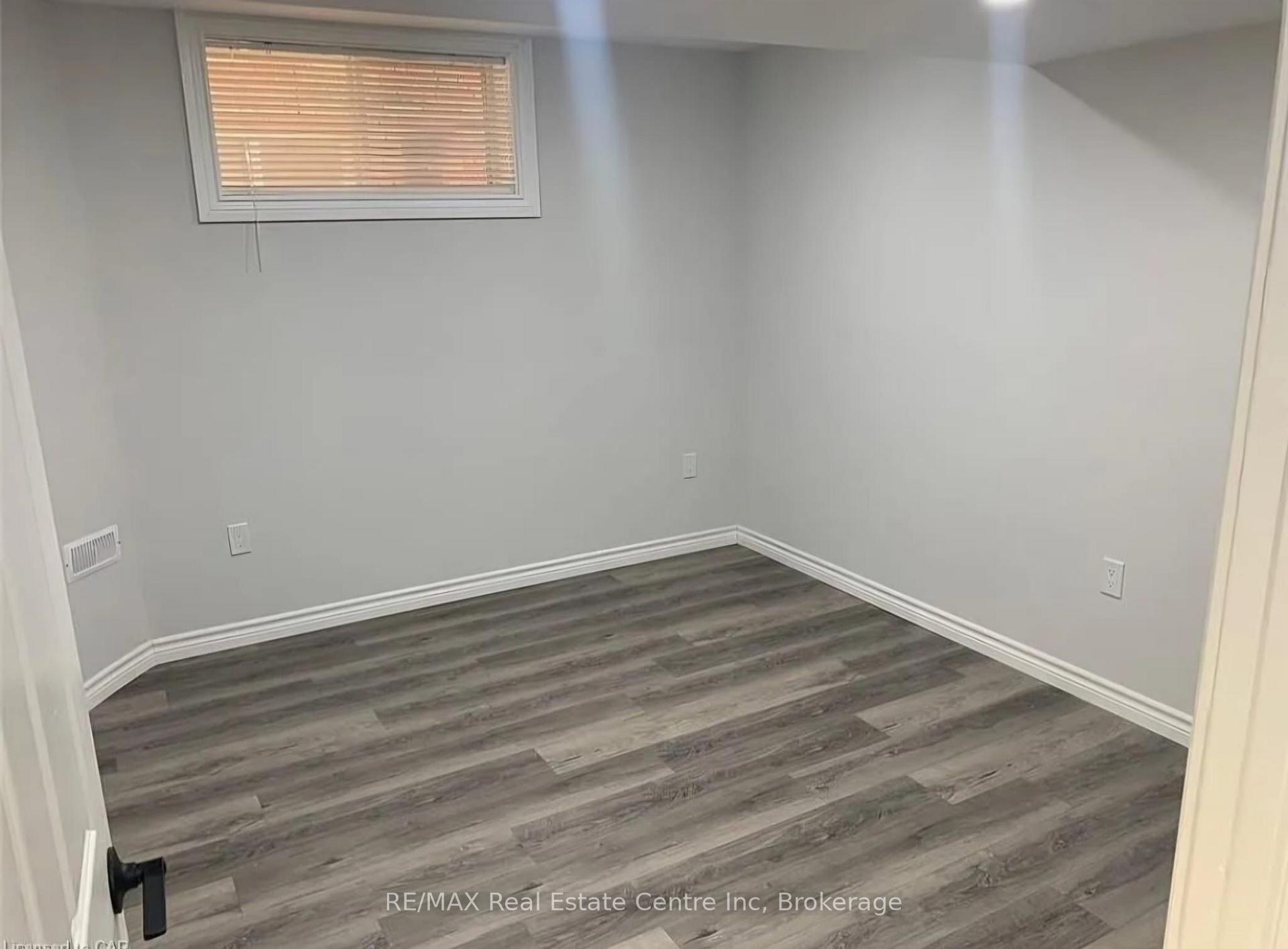 Photo 38 of 52 Washburn Drive, Guelph, Grange Road — HOMEH