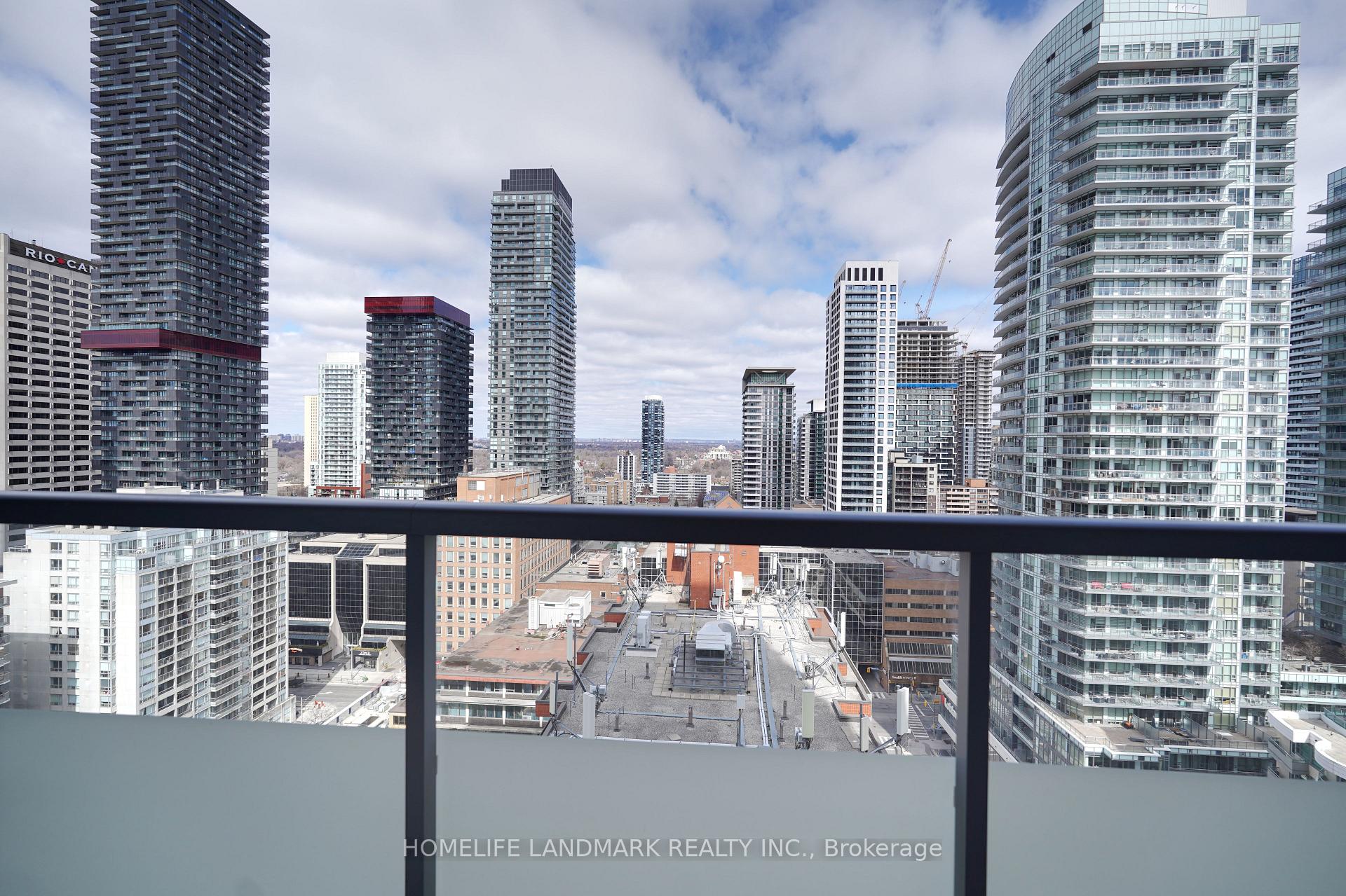 Photo 3 of Unit 2318, 50 Dunfield Avenue, Toronto, Mount Pleasant East — HOMEH