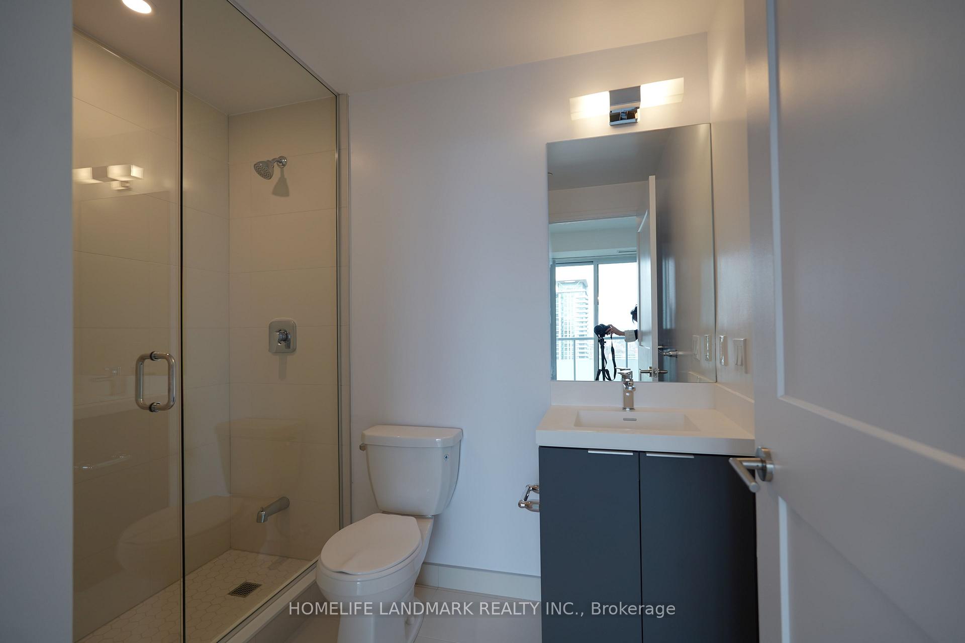 Photo 12 of Unit 2318, 50 Dunfield Avenue, Toronto, Mount Pleasant East — HOMEH