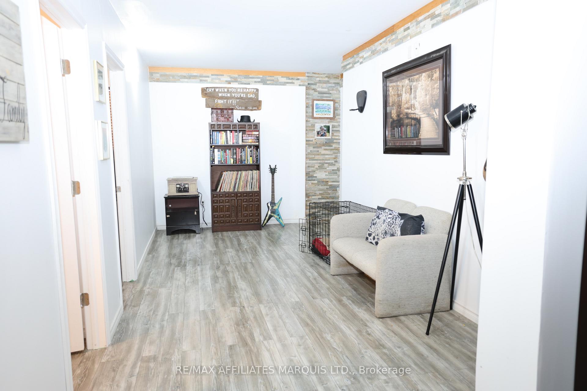 Photo 12 of 15 Mechanic Street E, North Glengarry, Maxville — HOMEH