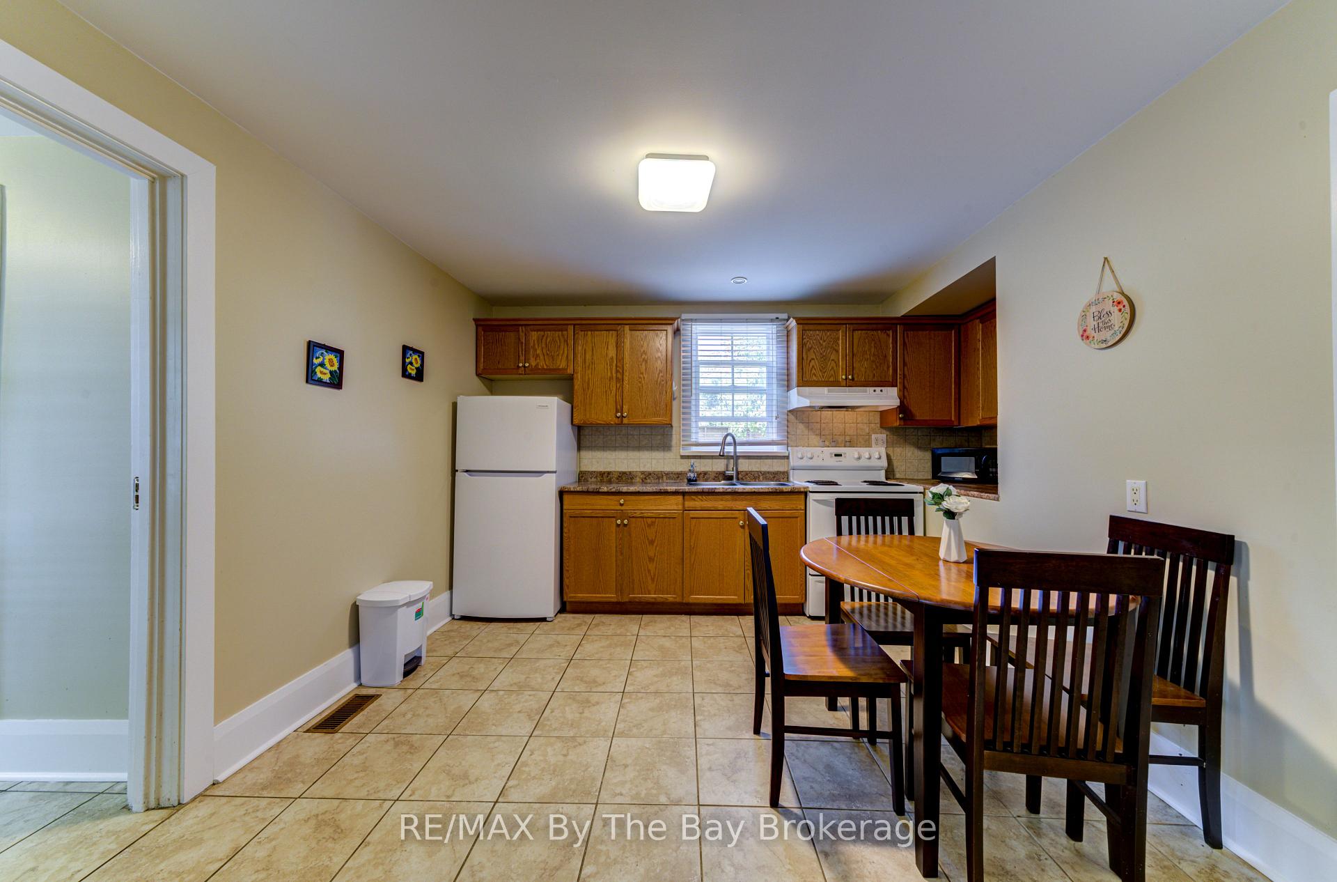 Photo 13 of 110 24TH Street N, Wasaga Beach — HOMEH