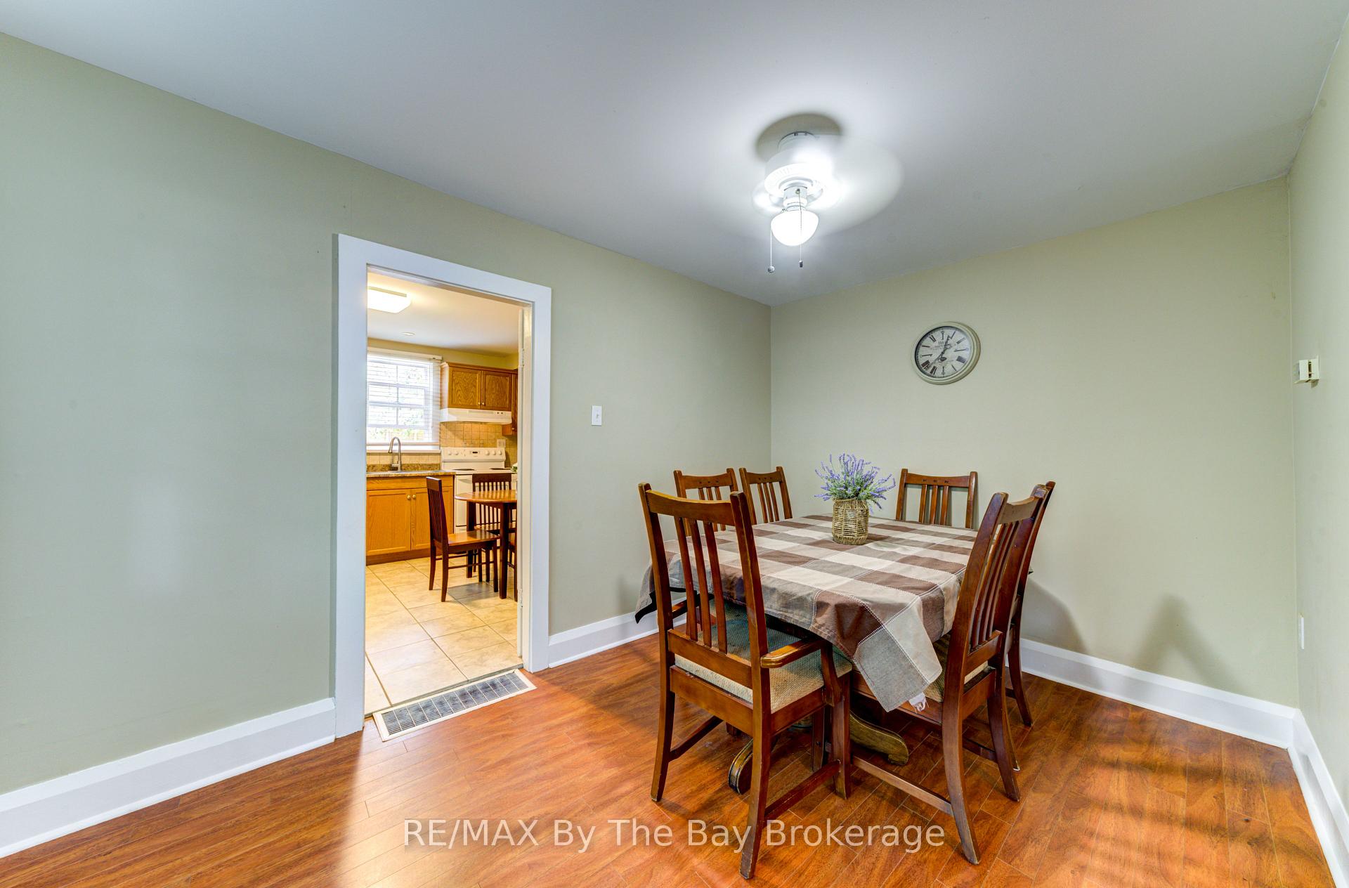 Photo 16 of 110 24TH Street N, Wasaga Beach — HOMEH