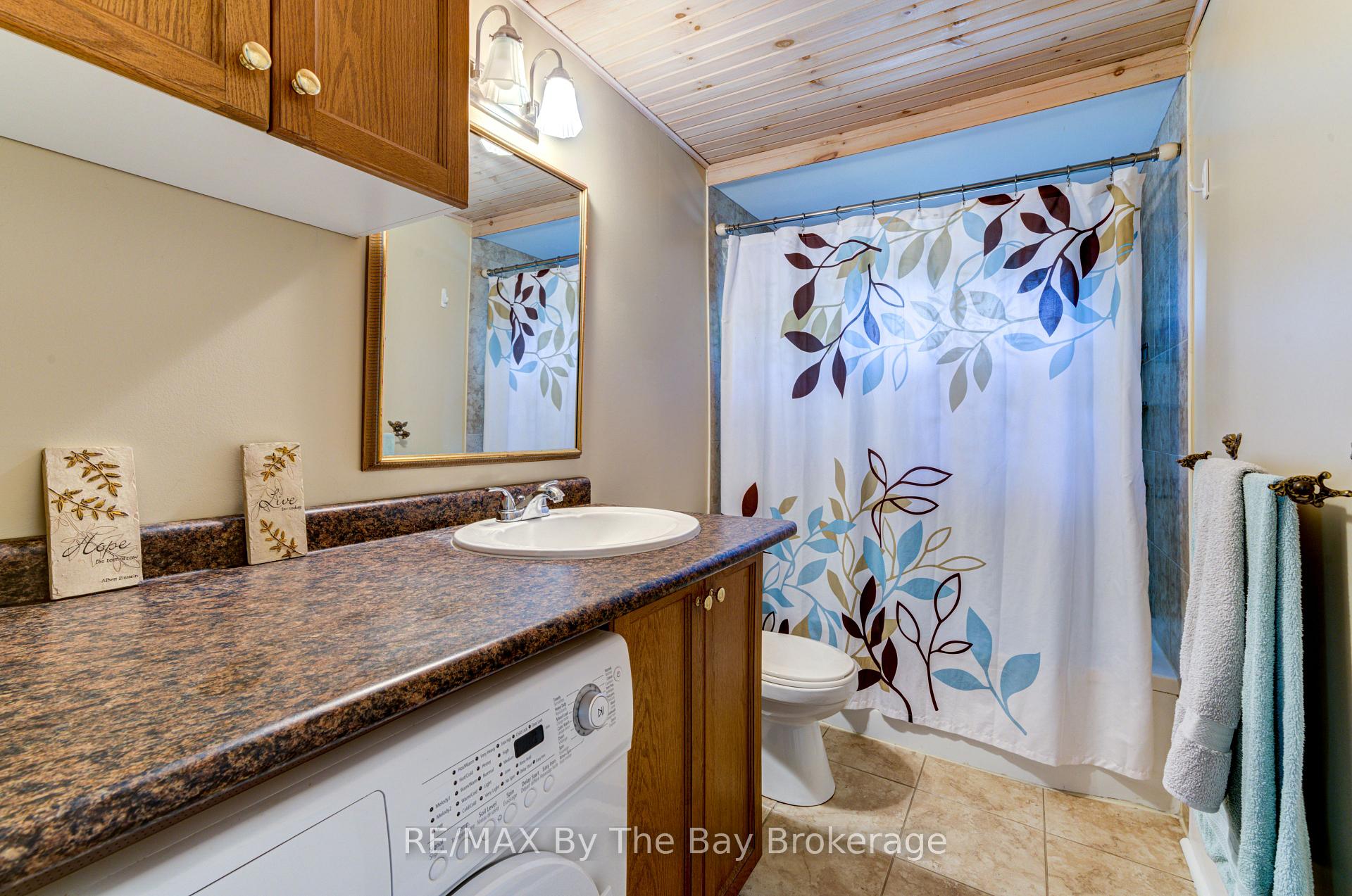 Photo 20 of 110 24TH Street N, Wasaga Beach — HOMEH
