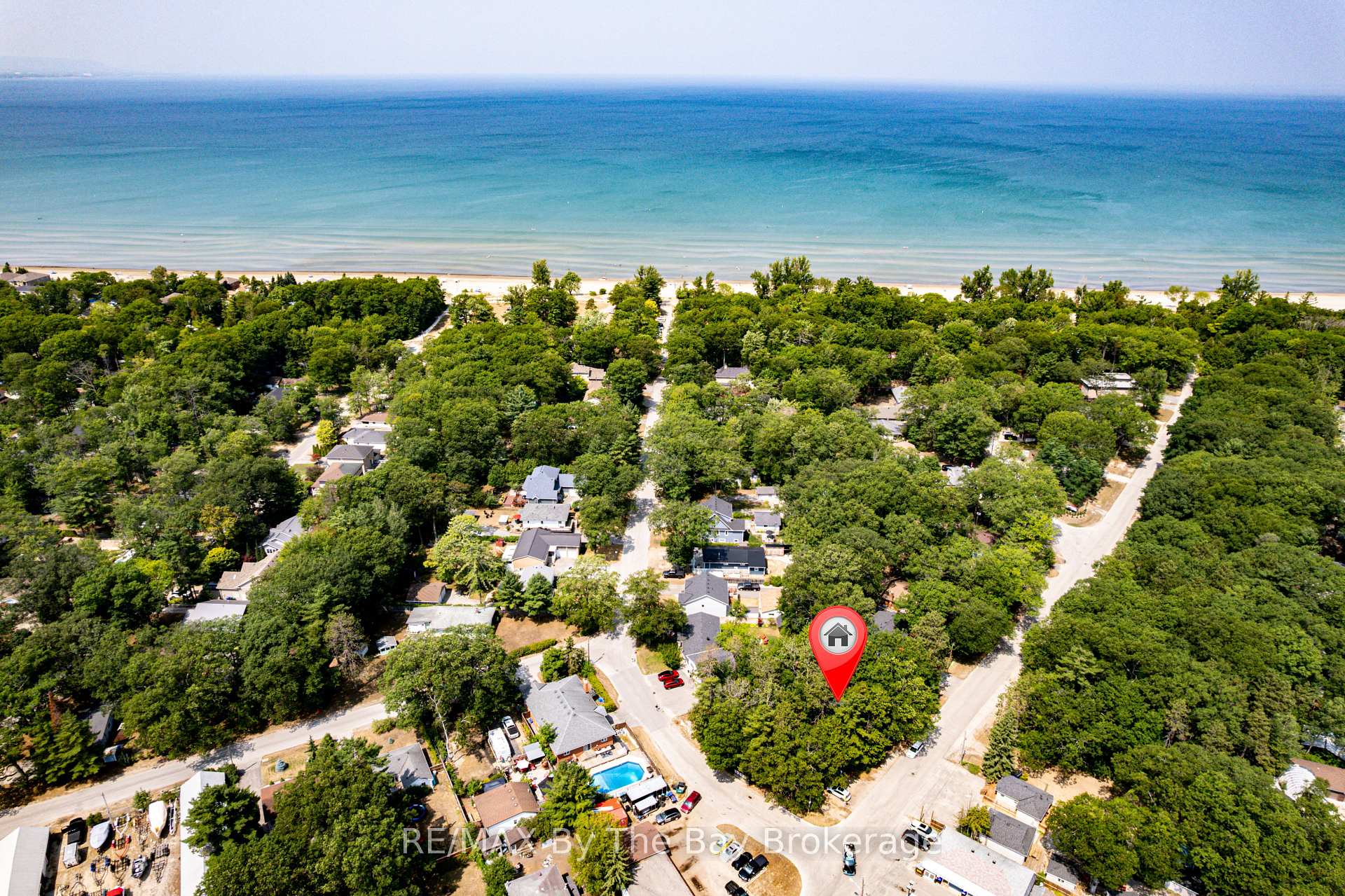 Photo 29 of 110 24TH Street N, Wasaga Beach — HOMEH