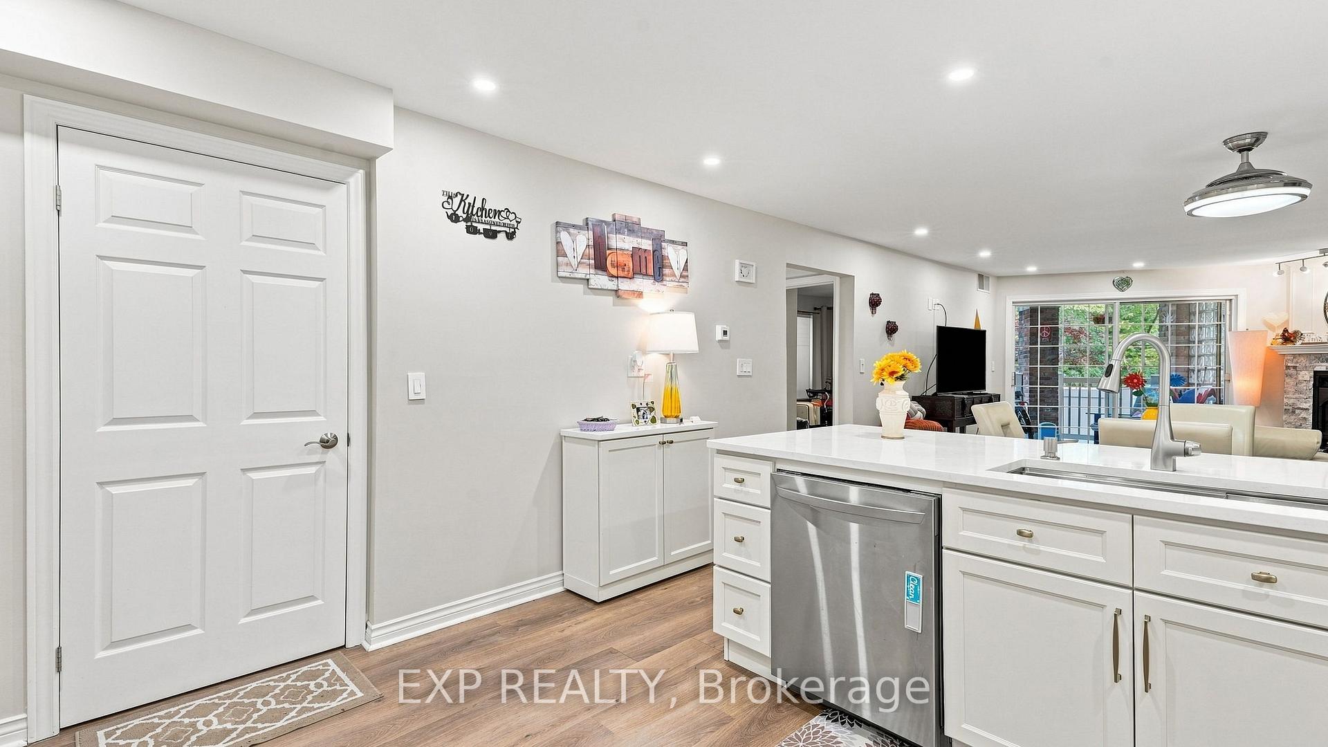 Photo 7 of Unit 104, 70 Main Street, St. Catharines, Port Dalhousie — HOMEH