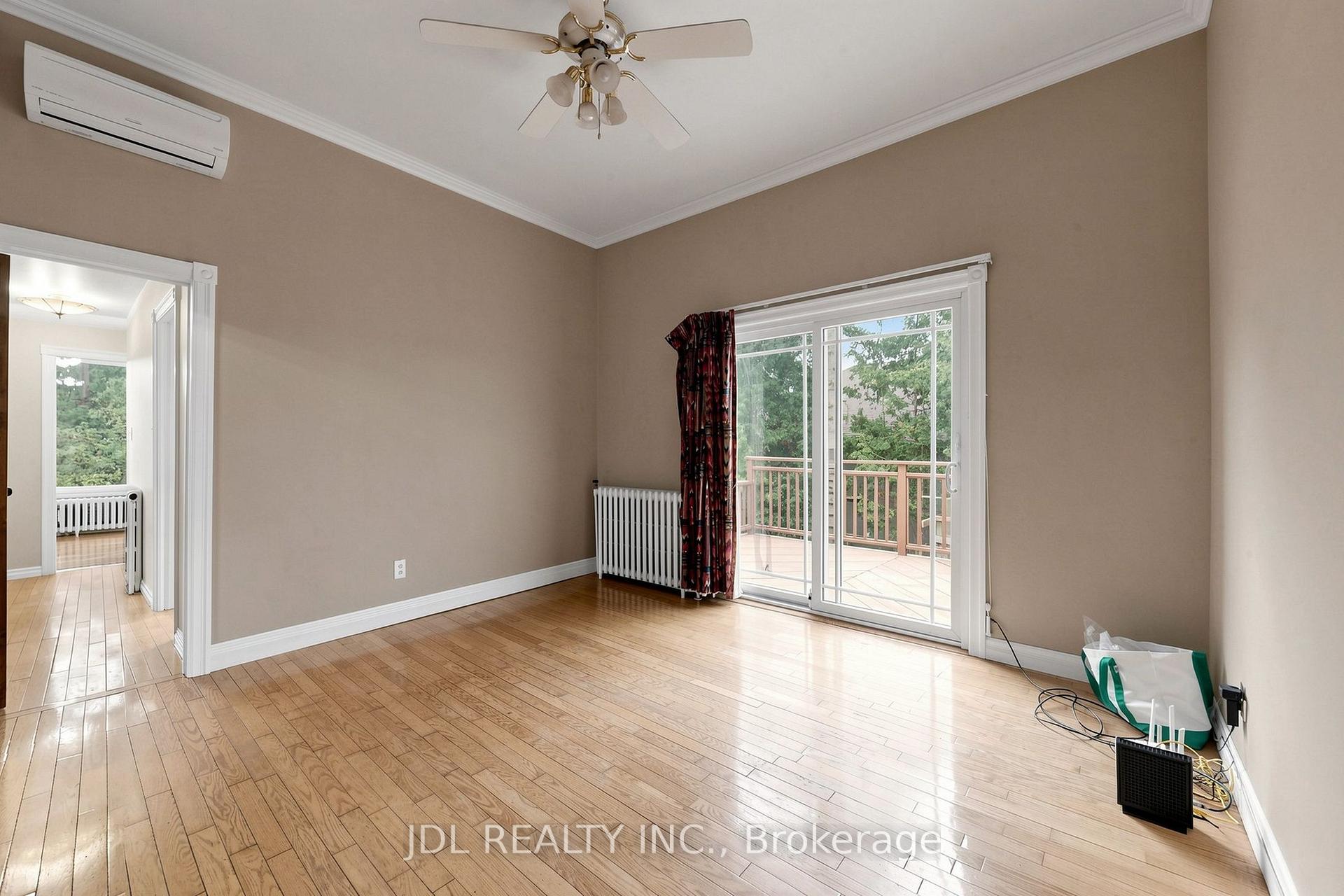 Photo 9 of 100 Roxborough Road, Newmarket, Gorham-College Manor — HOMEH