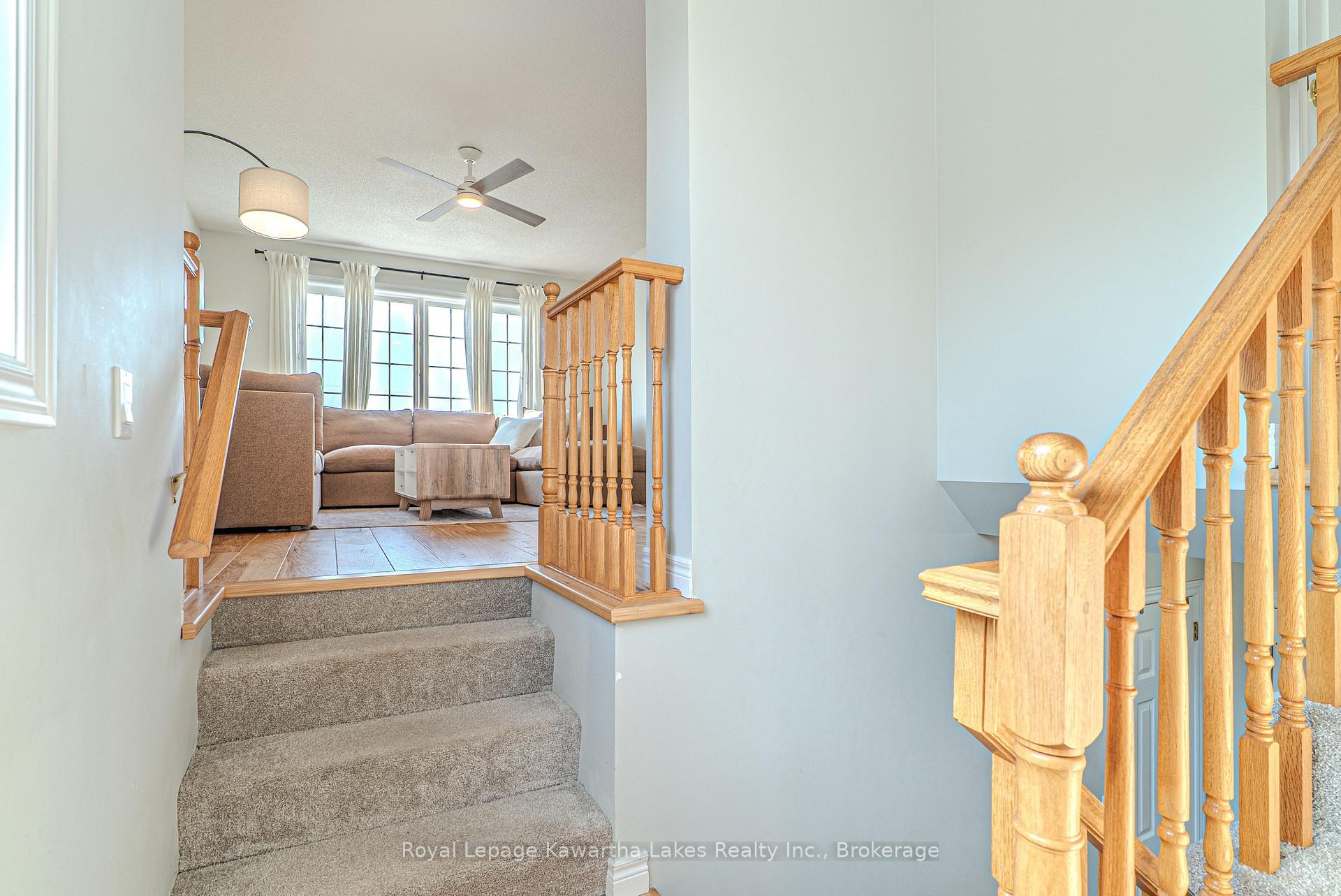 Photo 15 of 28 Lang Court, Kawartha Lakes, Lindsay — HOMEH