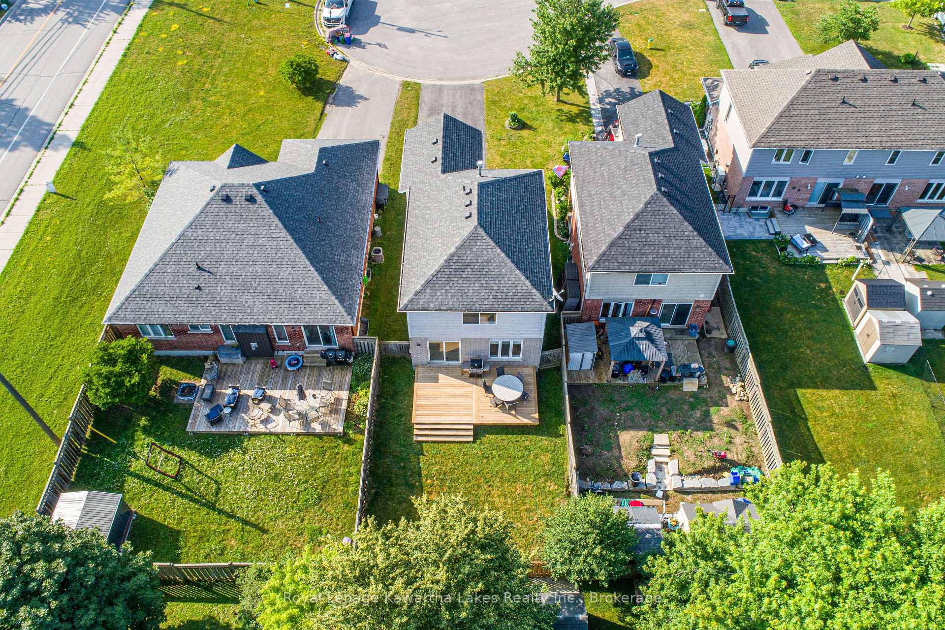 Photo 34 of 28 Lang Court, Kawartha Lakes, Lindsay — HOMEH