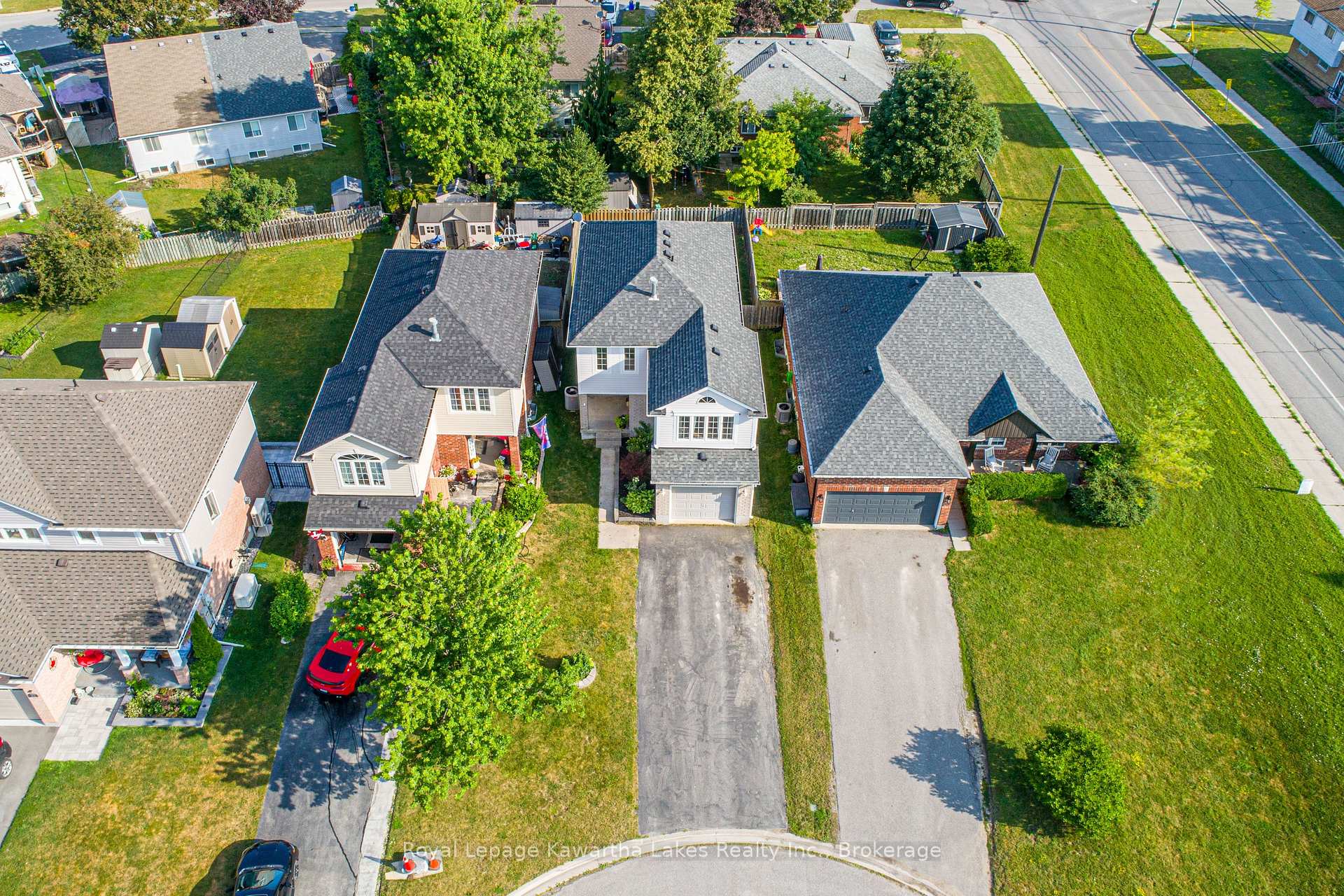 Photo 37 of 28 Lang Court, Kawartha Lakes, Lindsay — HOMEH