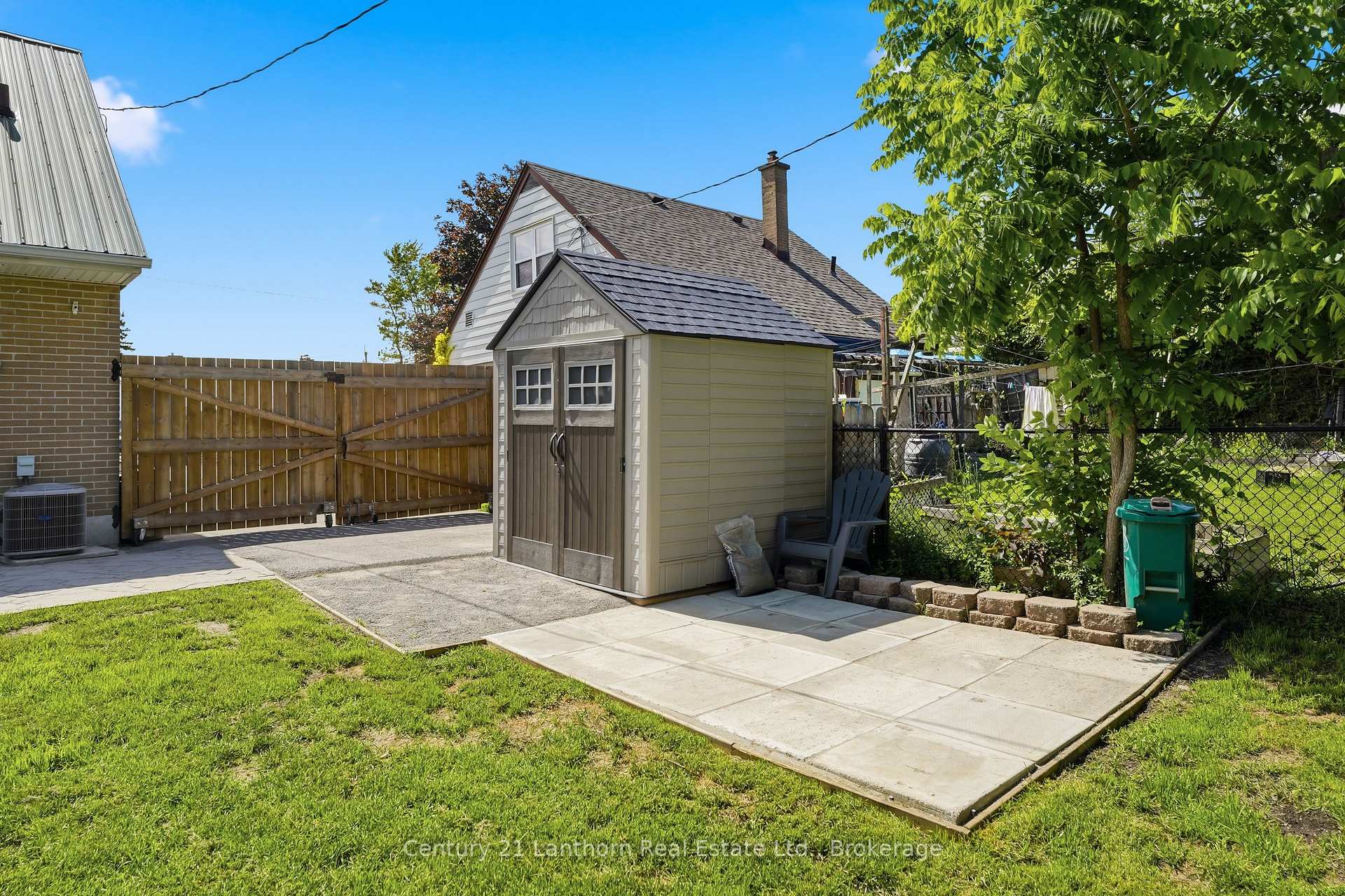Photo 21 of 63 Fourth Avenue, Quinte West, Trenton Ward — HOMEH