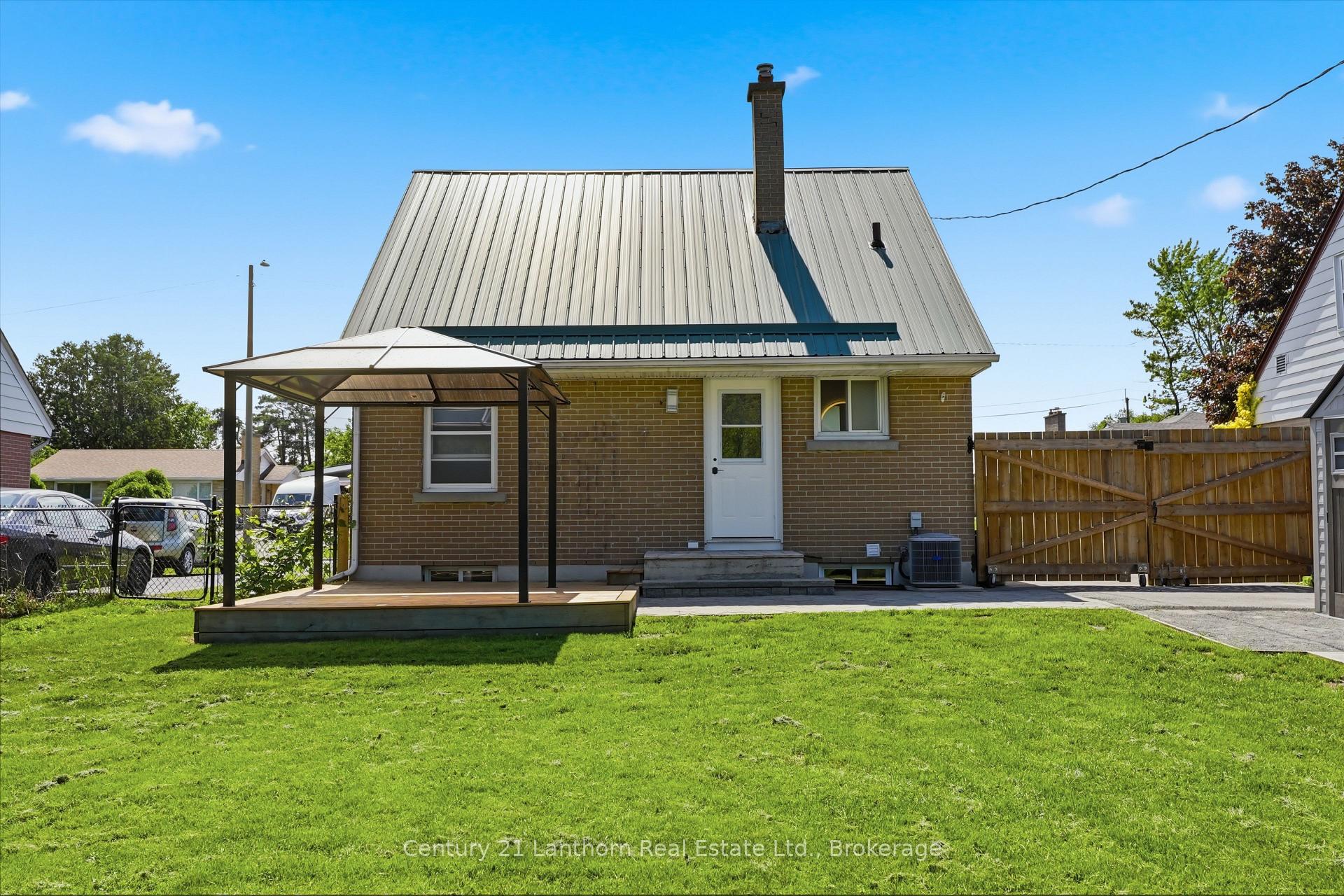 Photo 23 of 63 Fourth Avenue, Quinte West, Trenton Ward — HOMEH