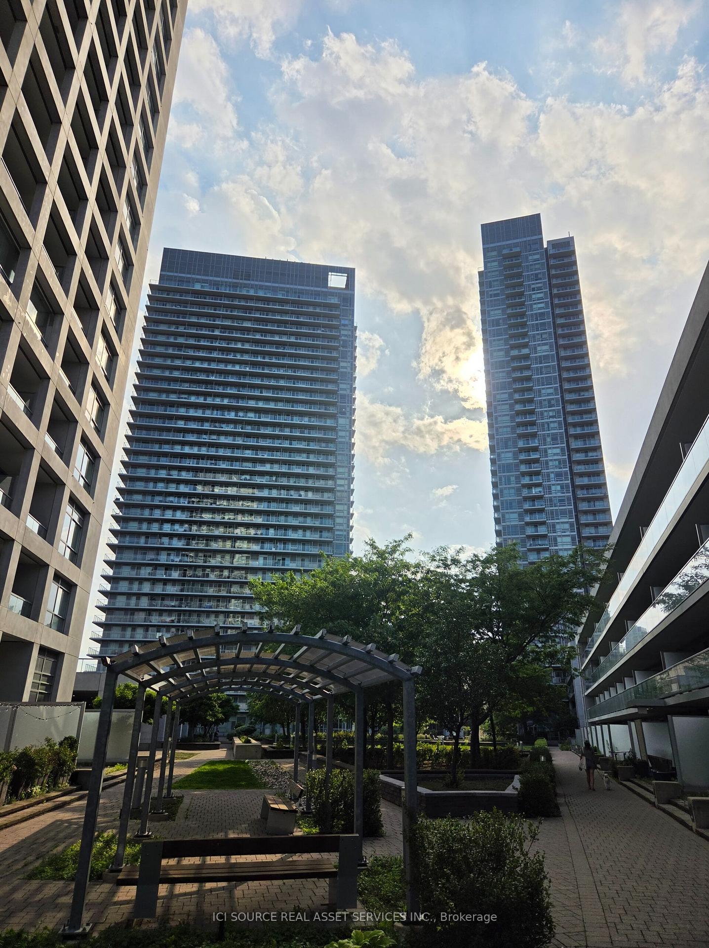 Photo of Unit 221, 2035 Sheppard Avenue E