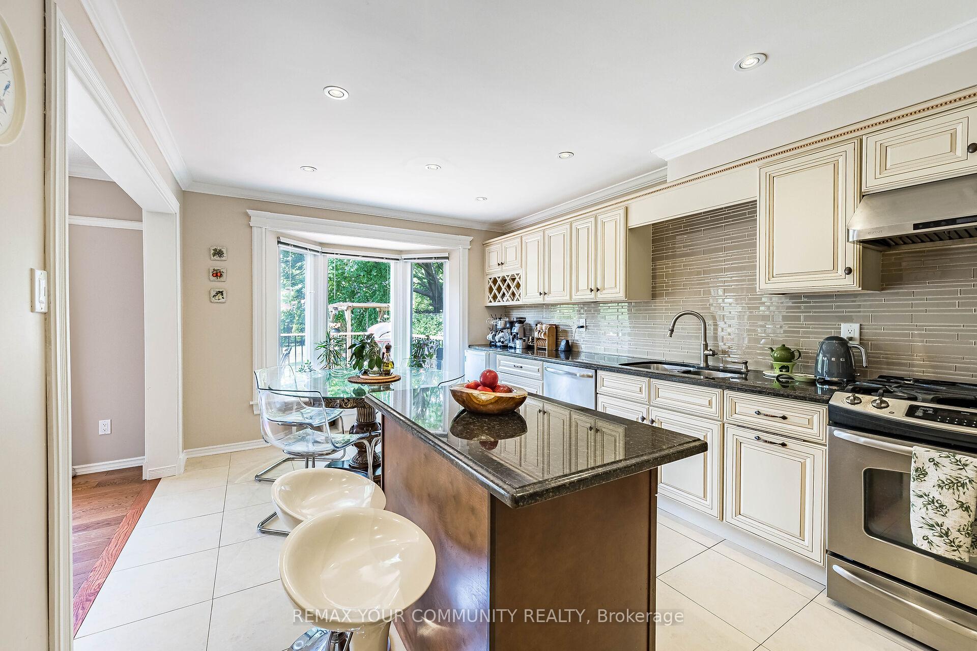 Photo 9 of 16 Valleyview Road, Markham, Thornlea — HOMEH