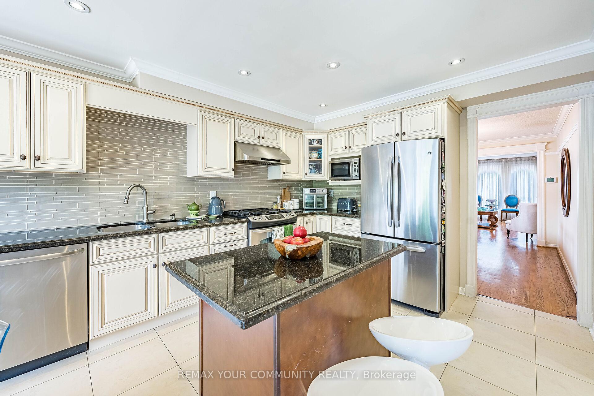 Photo 10 of 16 Valleyview Road, Markham, Thornlea — HOMEH