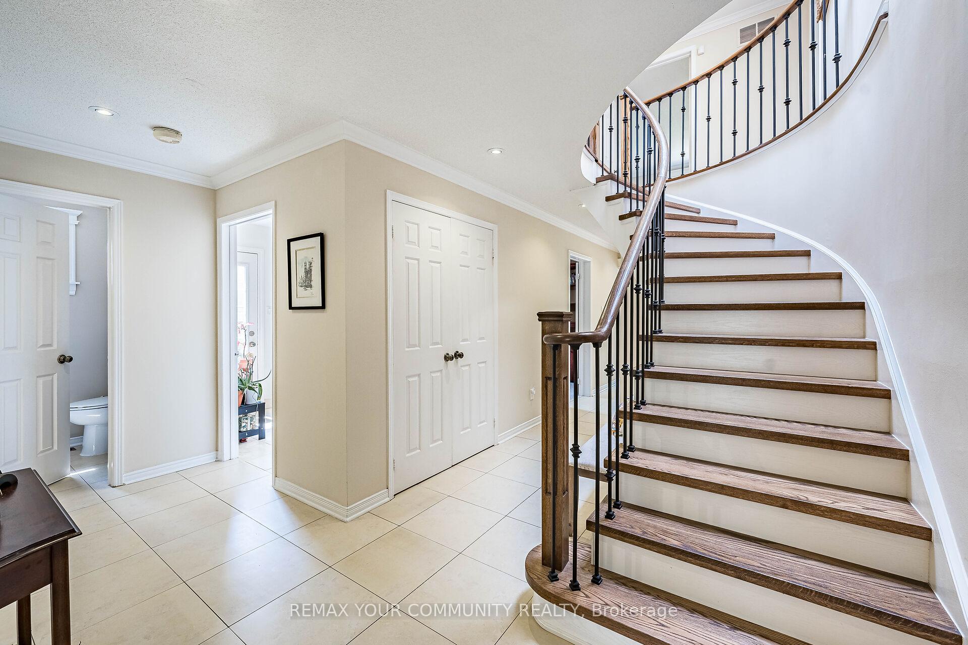 Photo 19 of 16 Valleyview Road, Markham, Thornlea — HOMEH