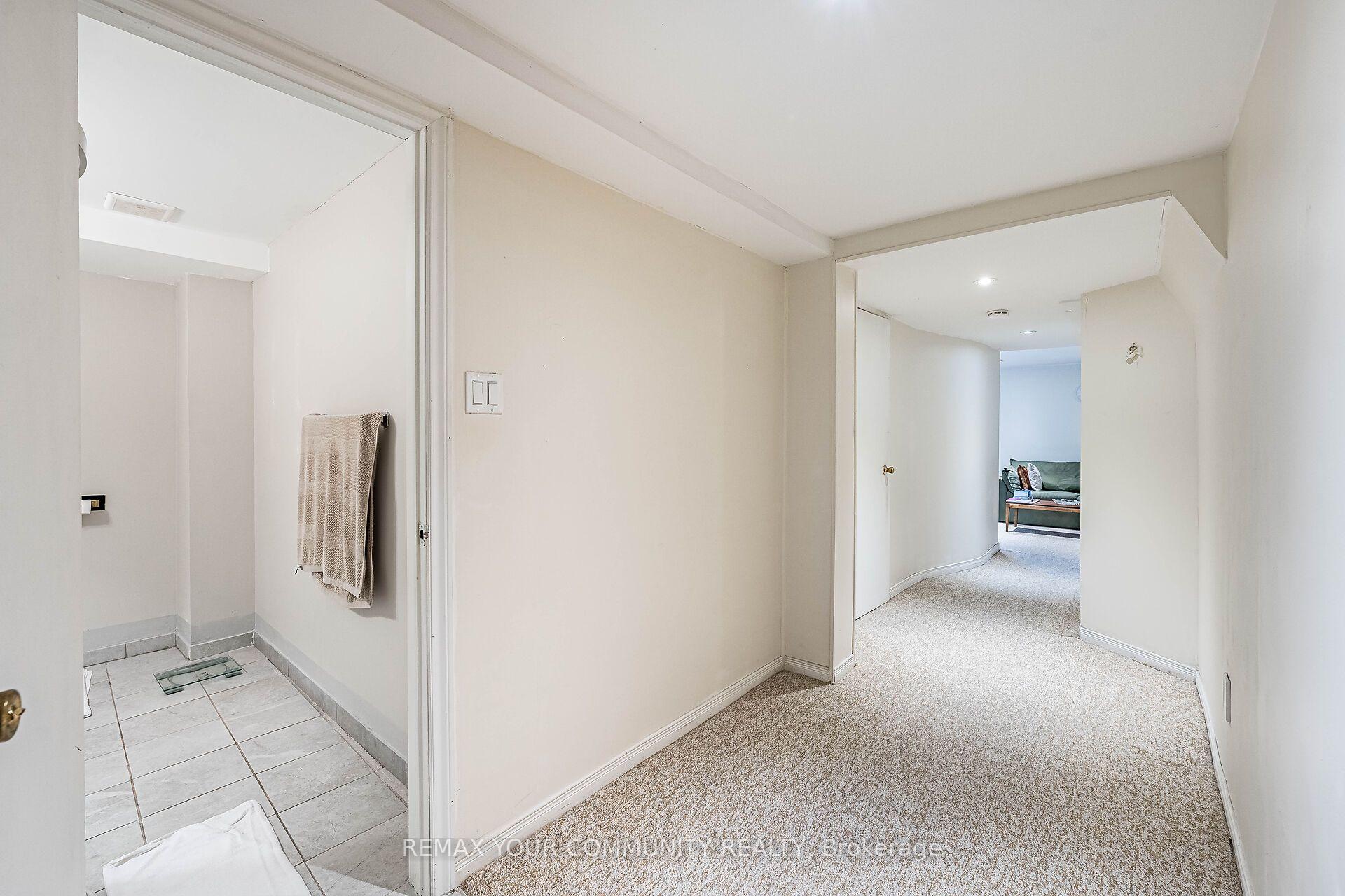 Photo 39 of 16 Valleyview Road, Markham, Thornlea — HOMEH