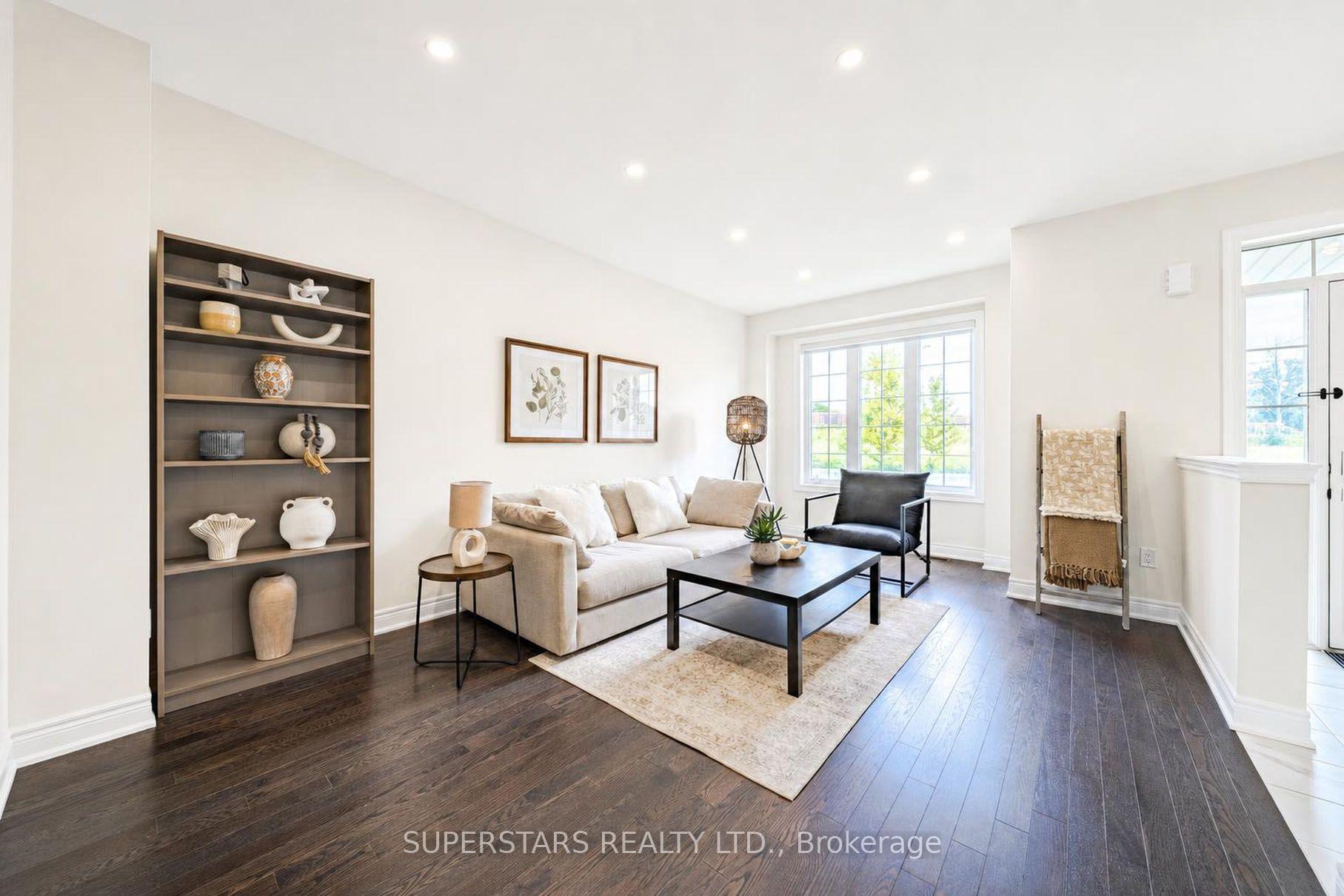 Photo 4 of 321 Kirkham Drive, Markham, Cedarwood — HOMEH