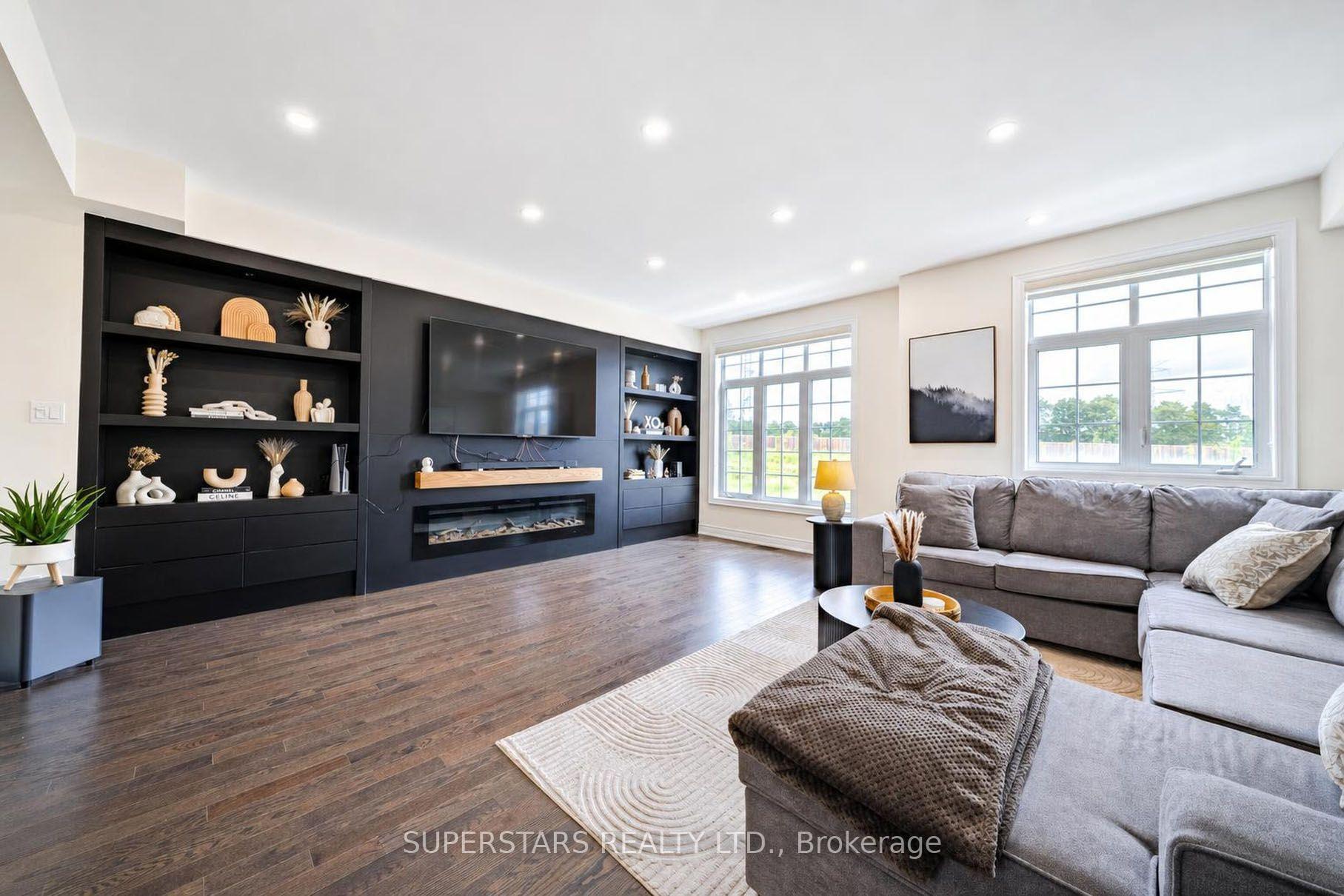 Photo 7 of 321 Kirkham Drive, Markham, Cedarwood — HOMEH