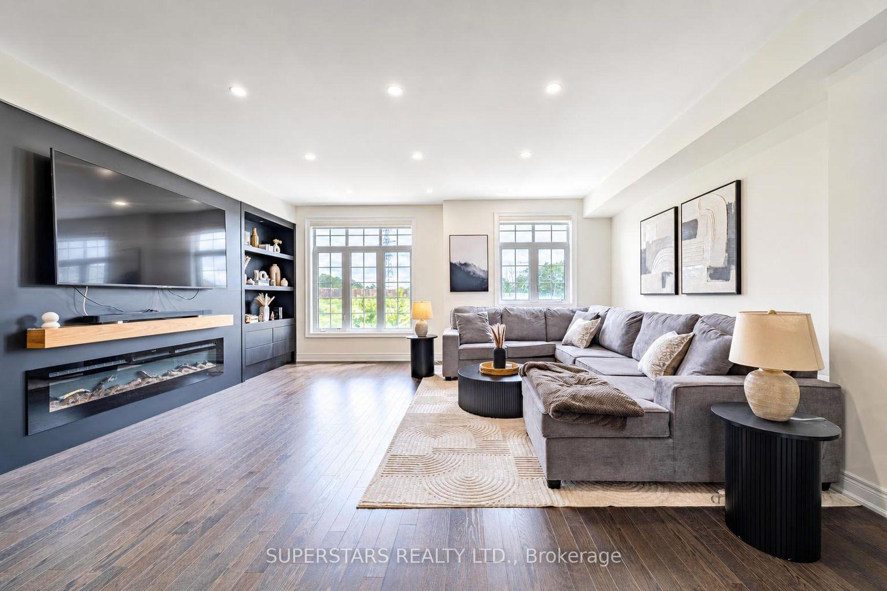Photo 8 of 321 Kirkham Drive, Markham, Cedarwood — HOMEH