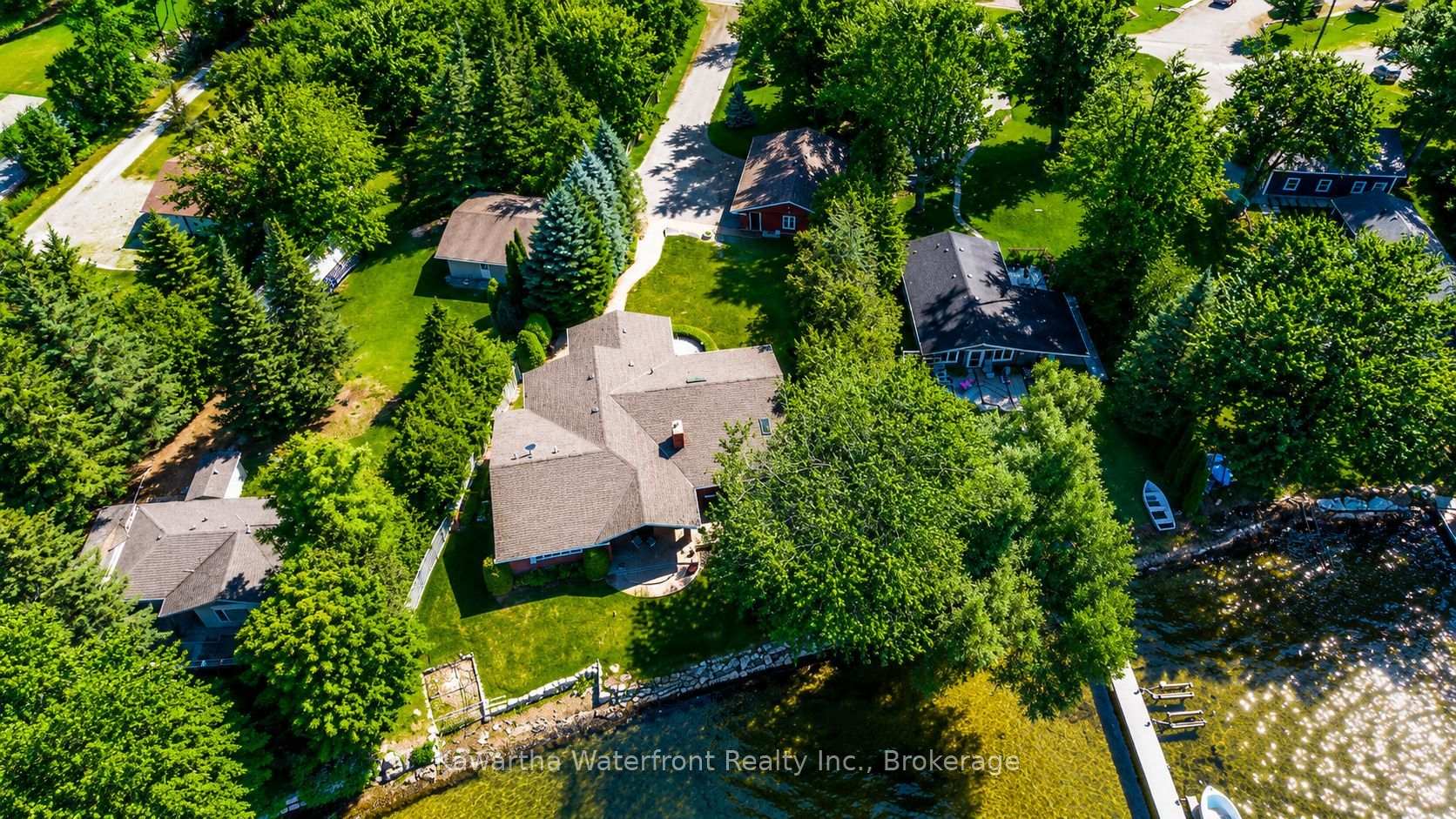 Photo 5 of 106 Crescent Drive, Kawartha Lakes, Verulam — HOMEH