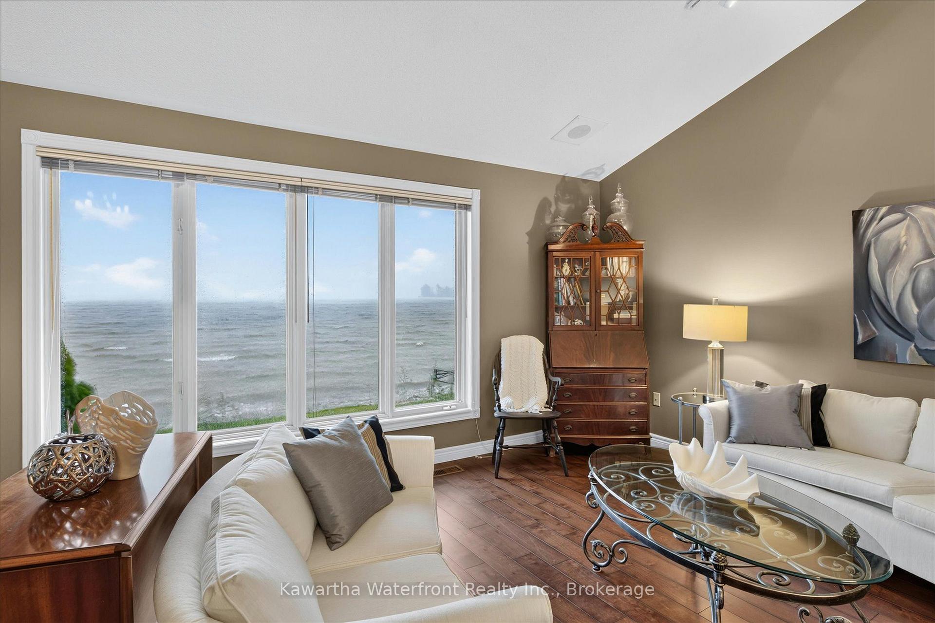 Photo 16 of 106 Crescent Drive, Kawartha Lakes, Verulam — HOMEH