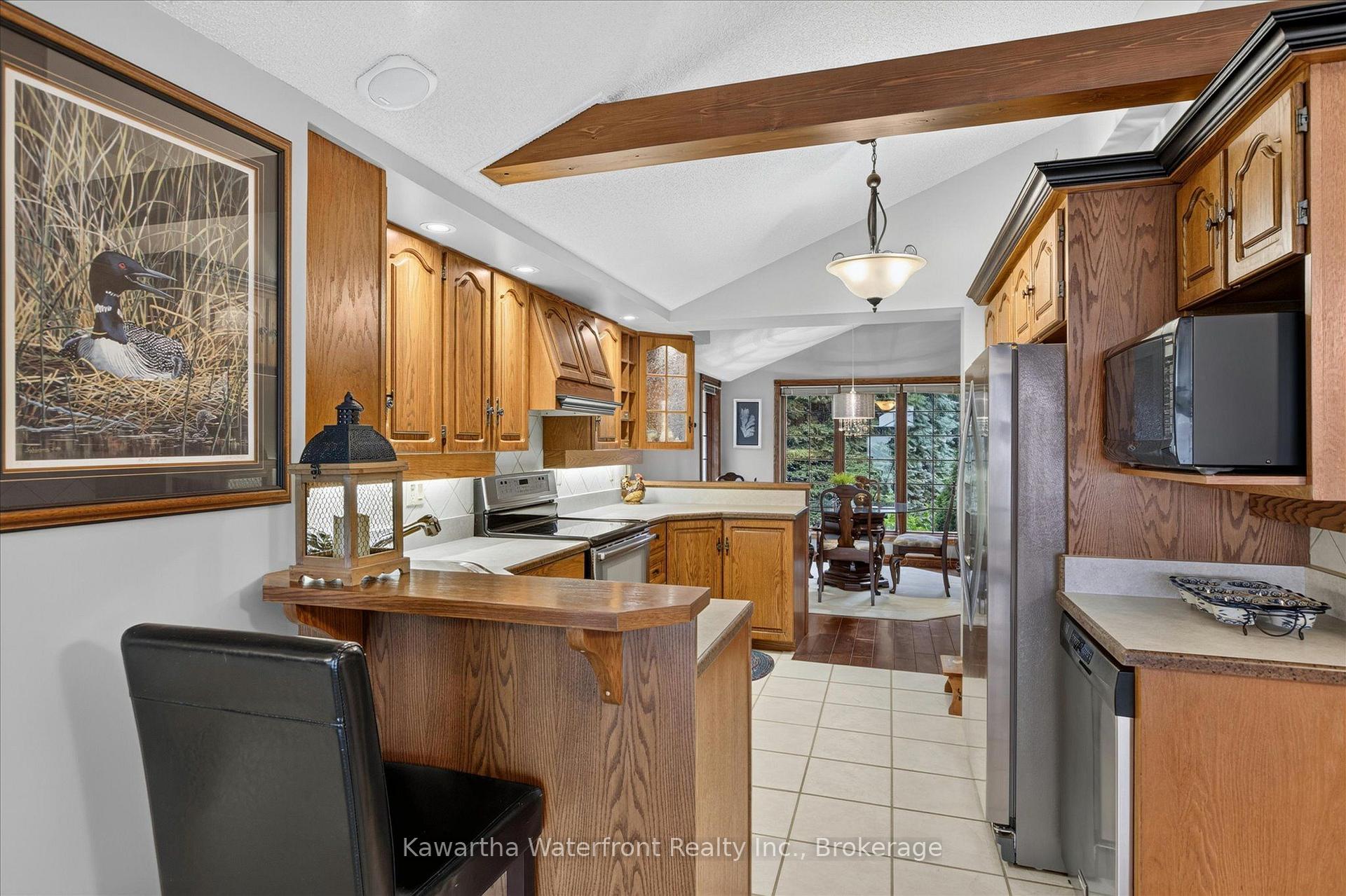 Photo 27 of 106 Crescent Drive, Kawartha Lakes, Verulam — HOMEH