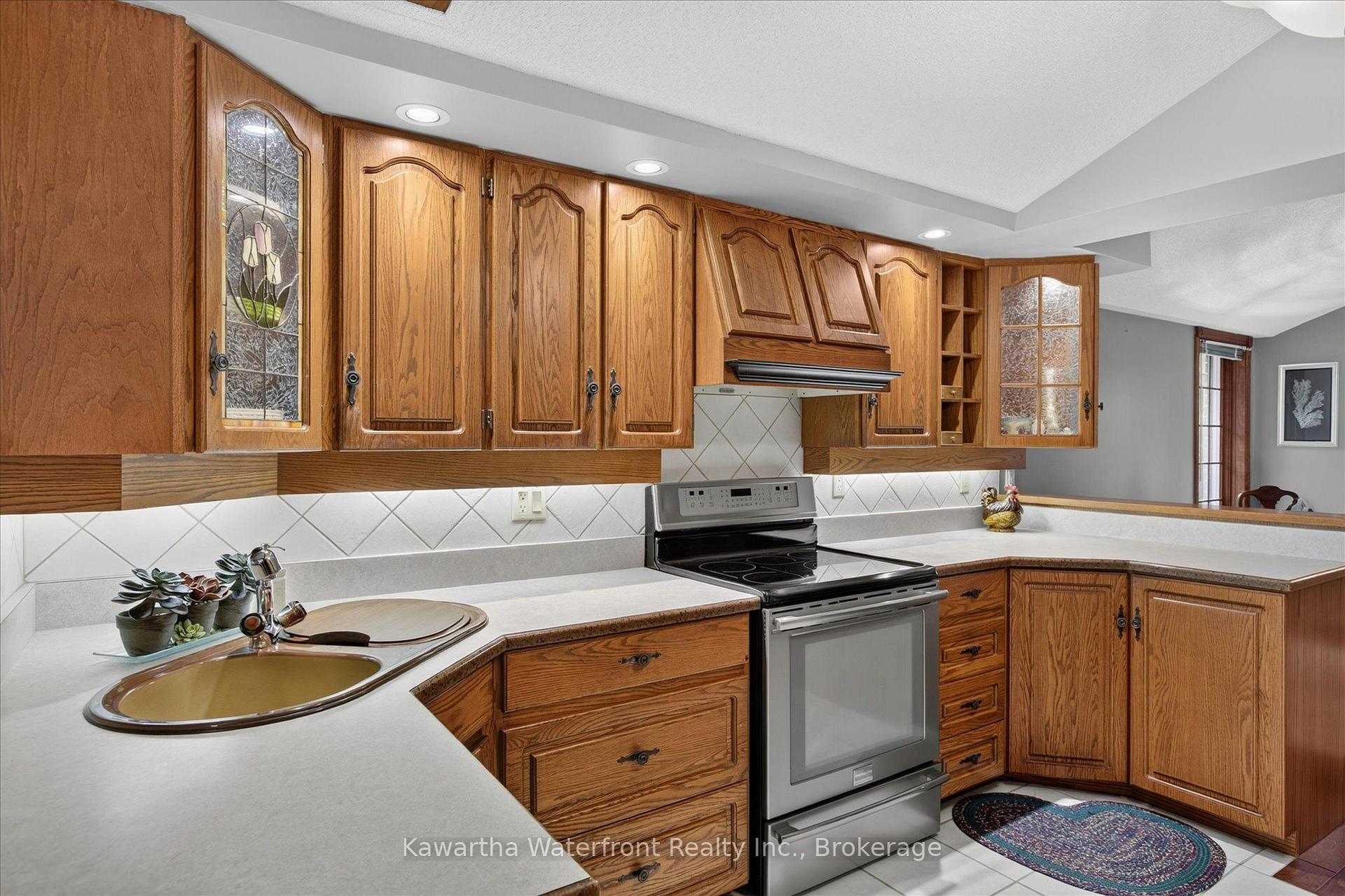 Photo 28 of 106 Crescent Drive, Kawartha Lakes, Verulam — HOMEH
