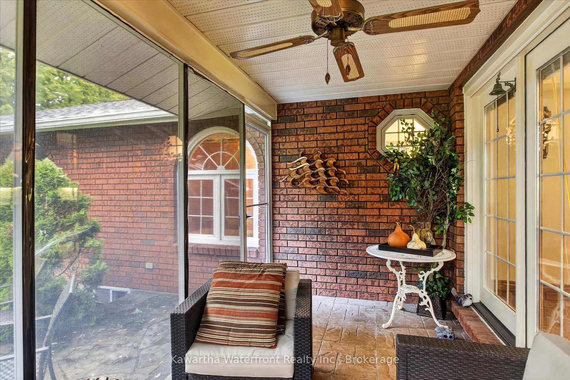 Photo 31 of 106 Crescent Drive, Kawartha Lakes, Verulam — HOMEH